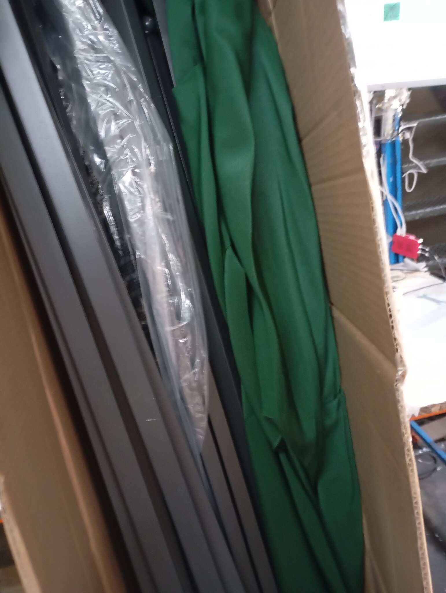 VidaXL Parasol 600cm Groen - Aluminium Paal - 59% Korting!