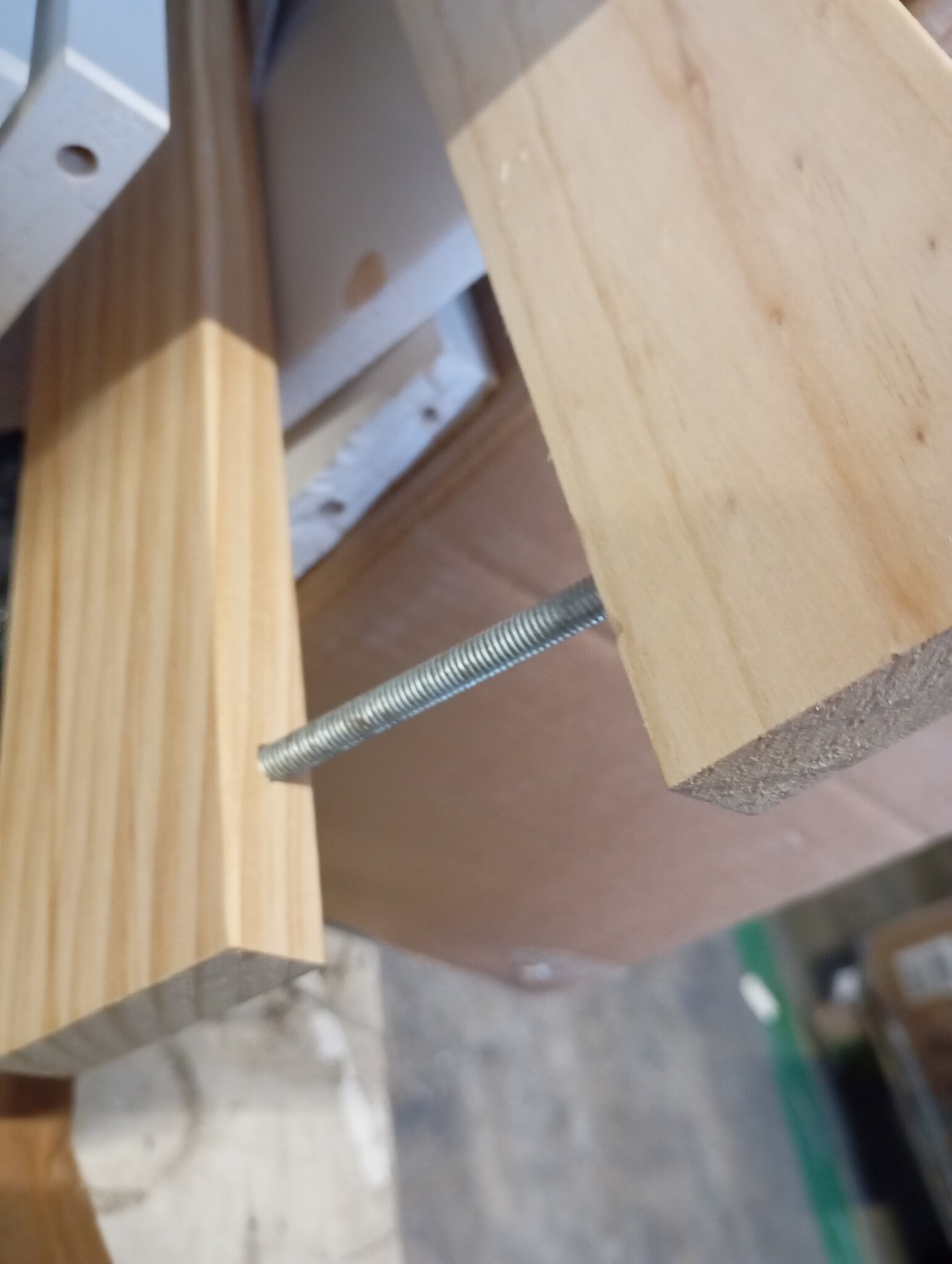 vidaXL Bedframe LED Massief Hout Wit - 140x190 cm | 76% Korting