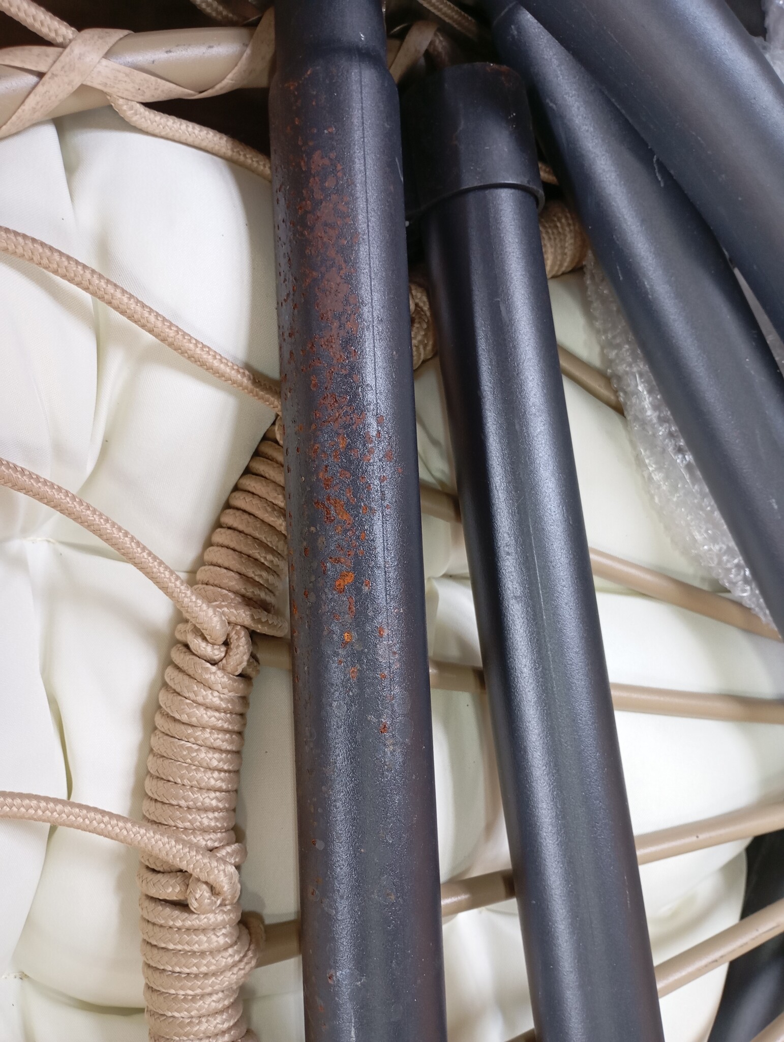 Inklapbare Hangstoel Egg Chair - Crème Zwart - 60% Korting!