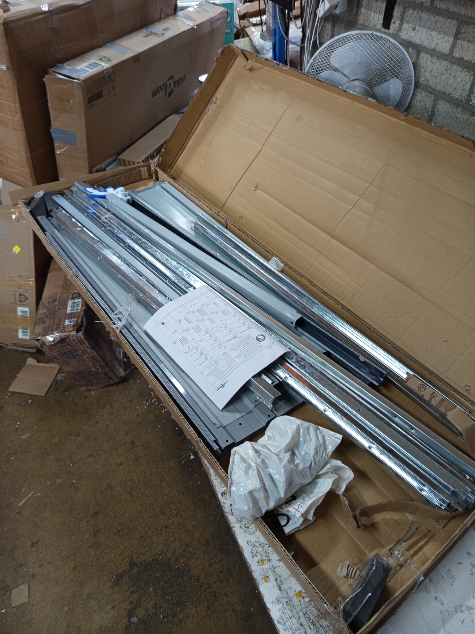 vidaXL Tuinbox 149x99x93 cm grijs