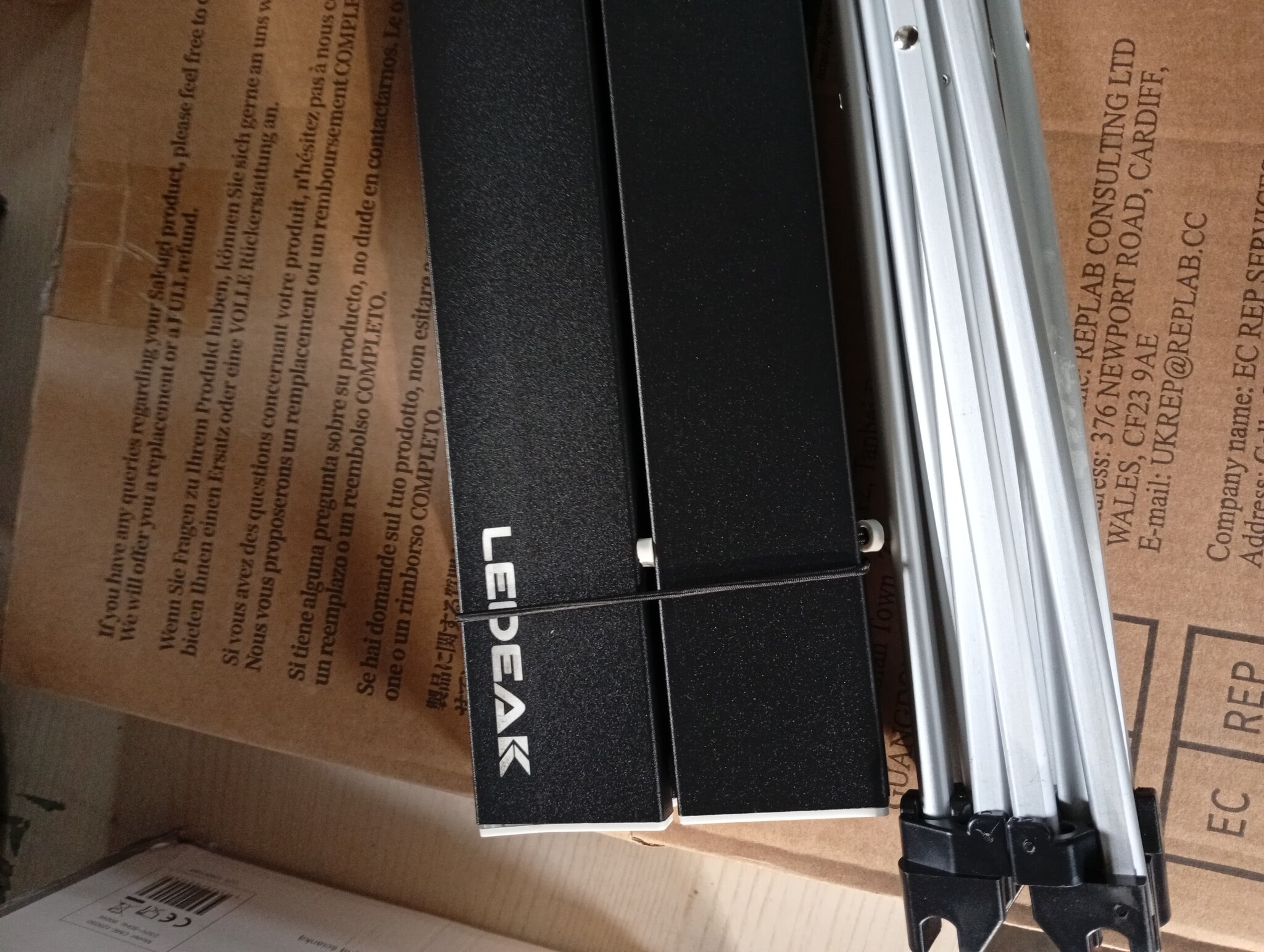 Portable Camping Table, Lightweight Folding Table with Aluminum Table Top and Carry Bag, Easy to Carry, Perfect for Outdoor, Picnic, Cooking, Beach, Hiking, Fishing (Black, Small)