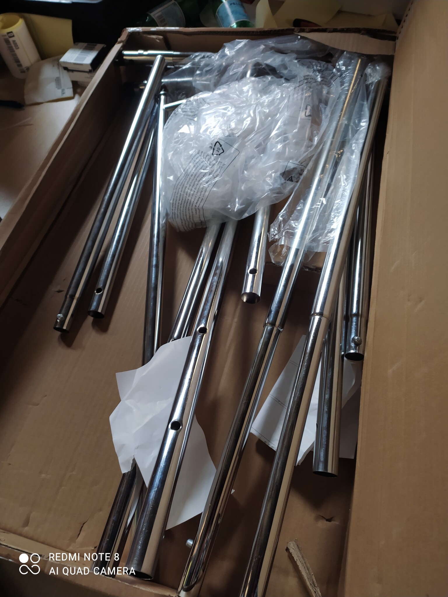 Camabel Kledingrek met wieltjes, metaal, uittrekbaar, lengte 130-190 cm, robuuste stang voor metalen hoogte, maximale belasting 180 kg, verstelbaar, opvouwbaar, voor kapstok, kapstok, verchroomd, met