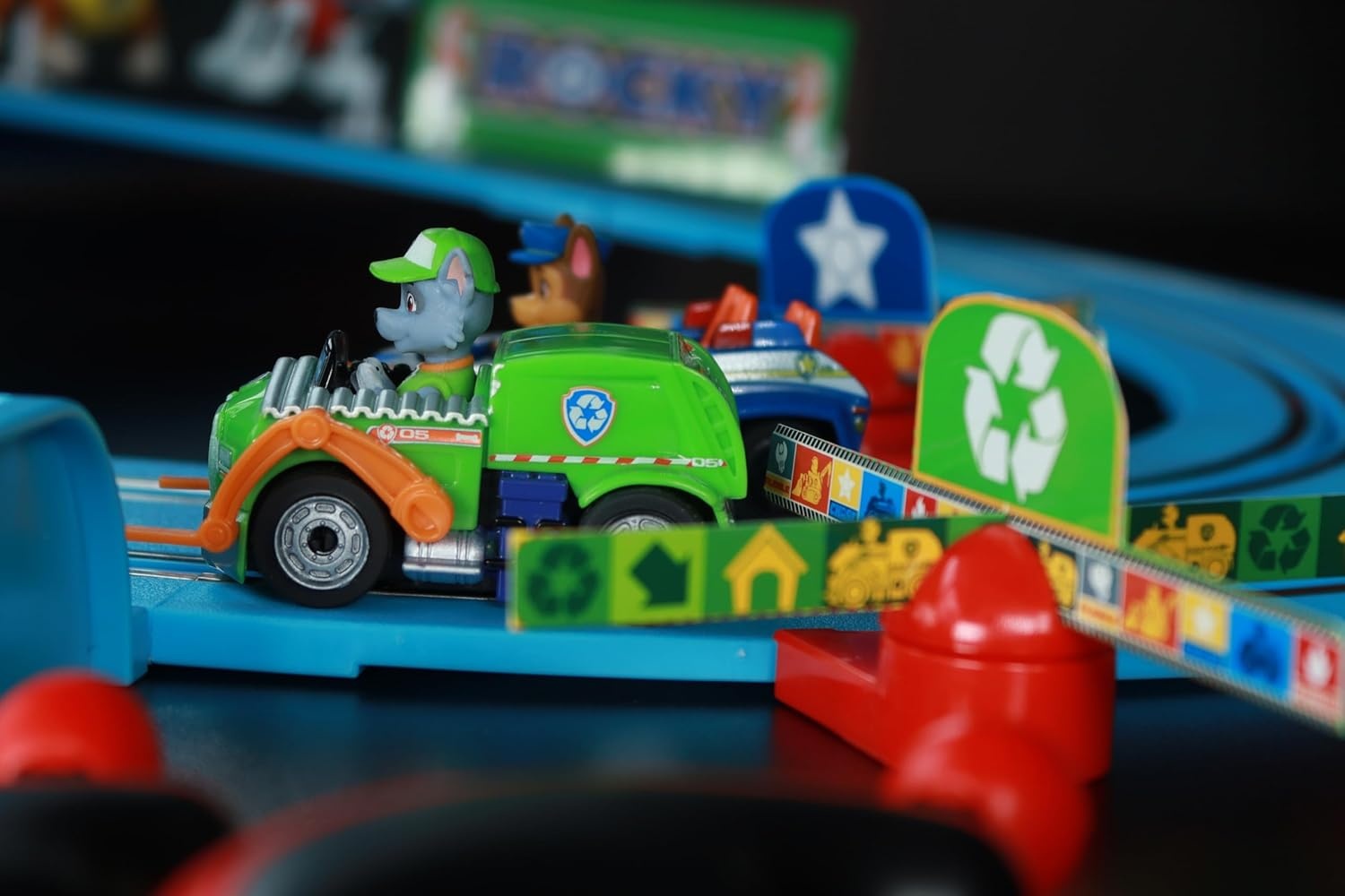 Carrera First Paw Patrol Racebaan (47% korting) - 2.4m, Batterij, Vanaf 3 jr