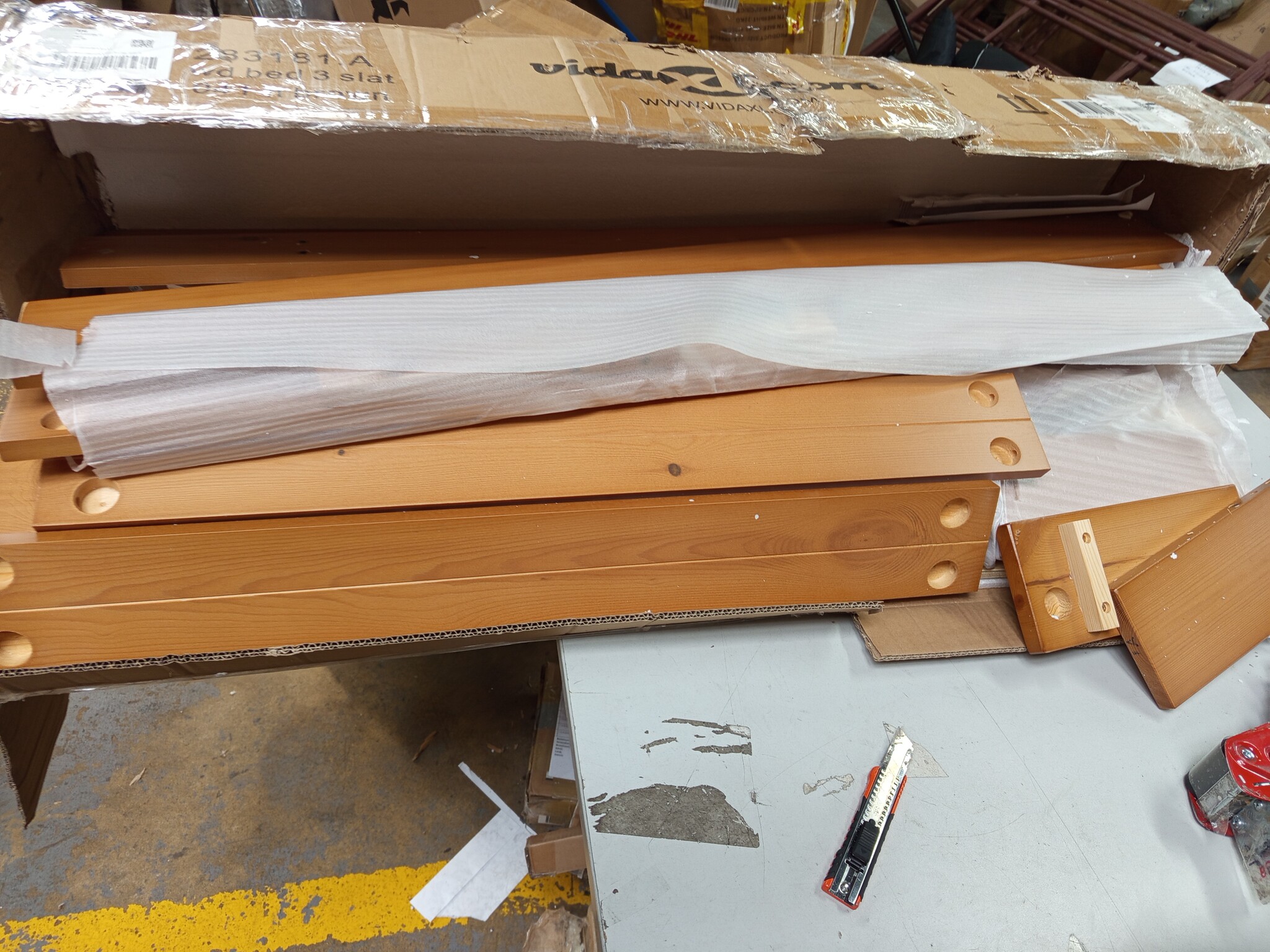 VidaXL Bedframe Grenenhout 140x200cm - 55% Korting!