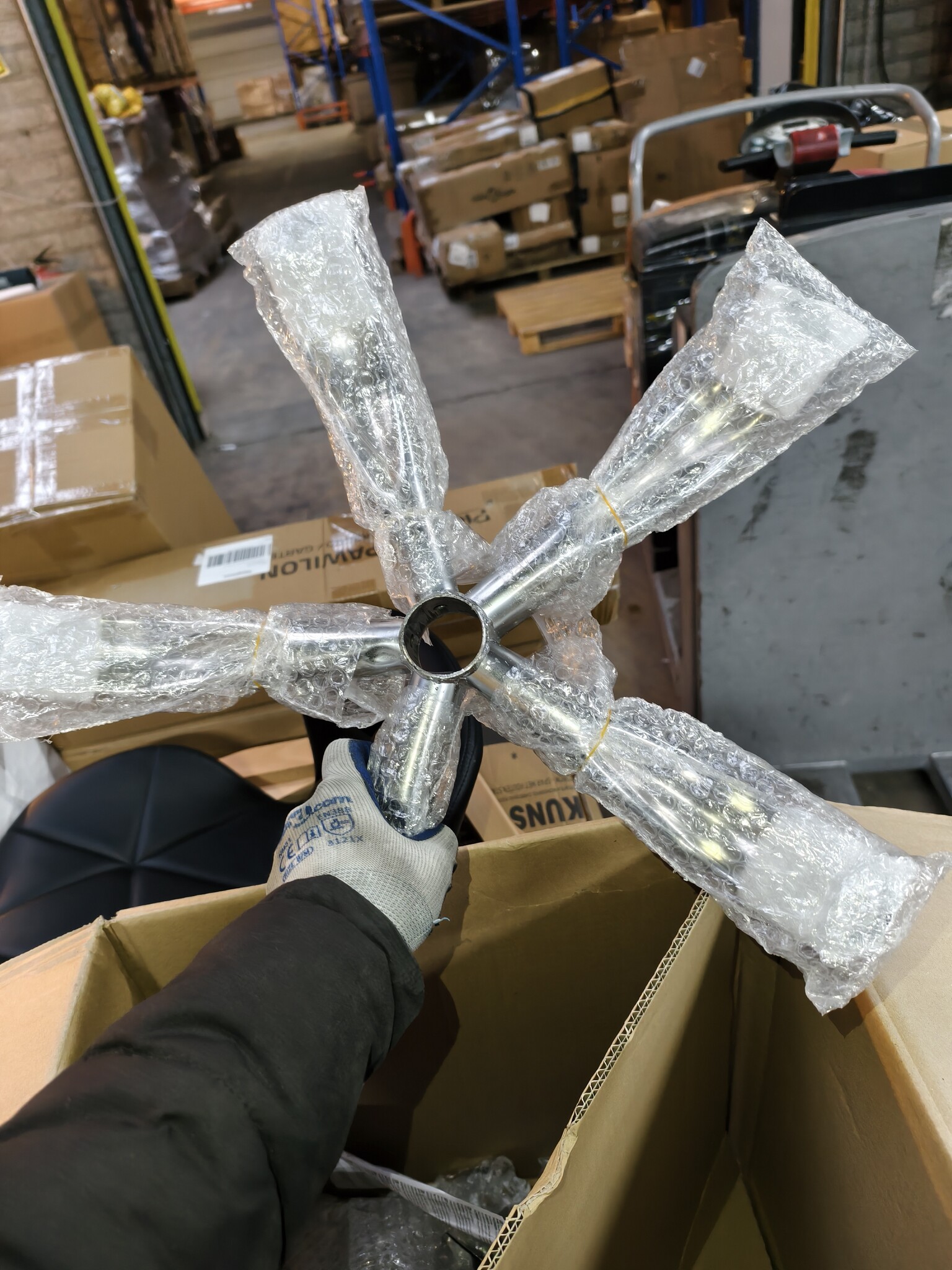 Bureaustoel AVOLA - Ergonomisch ECO-leer - Zwart - 35% korting!