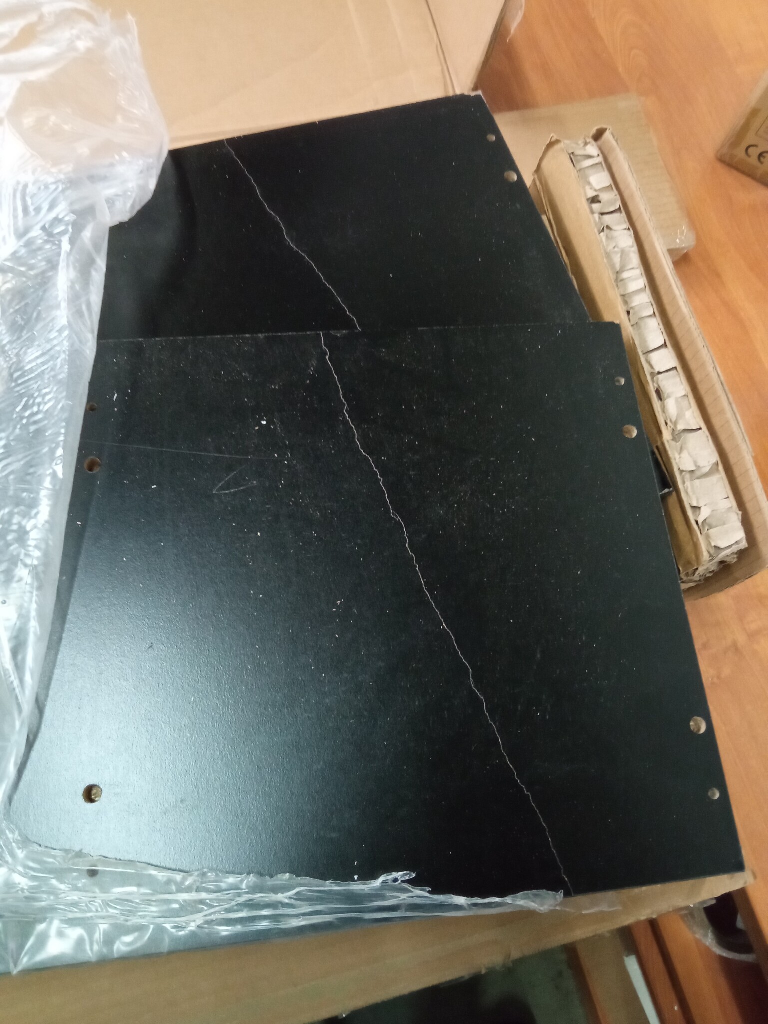 Dressoir z 4 szufladami i 2 drzwiami 88x30x65 cm drewno