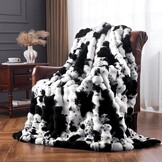 YBIKE Faux Rabbit Fur Blanket Fluffy Soft Plush Bubble Blanket Luxury Warm Reversible Decorative Blanket for Bed Sofa Armchairs (Black and White,200x150cm)