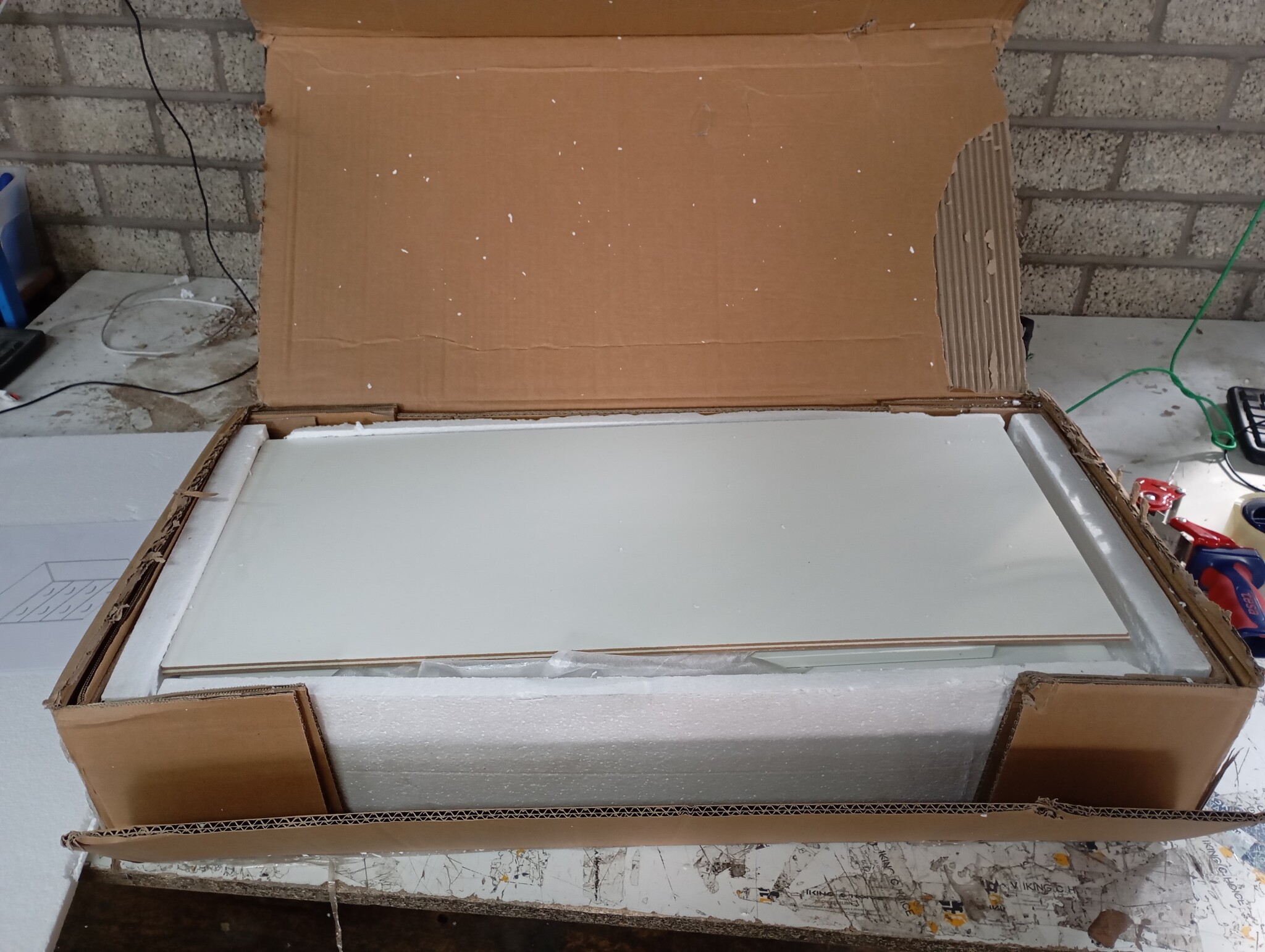 vidaXL Dressoir met 4 lades 60x30,5x71 cm hoogglans wit