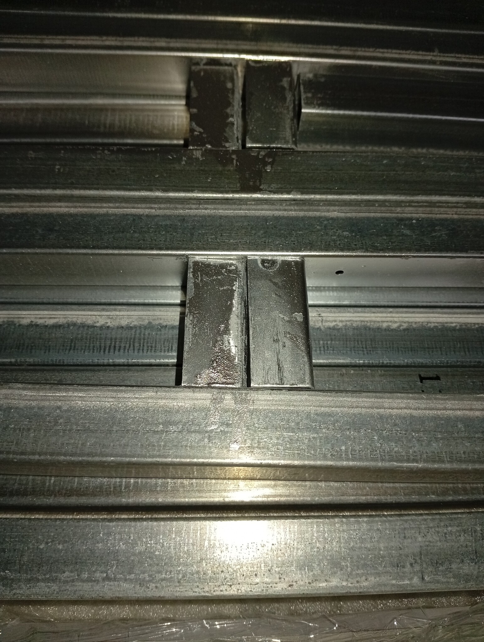 VidaXL Vogelkooi 111x107x211,5 cm - Gegalvaniseerd Staal (Grijs) - 55% Korting!