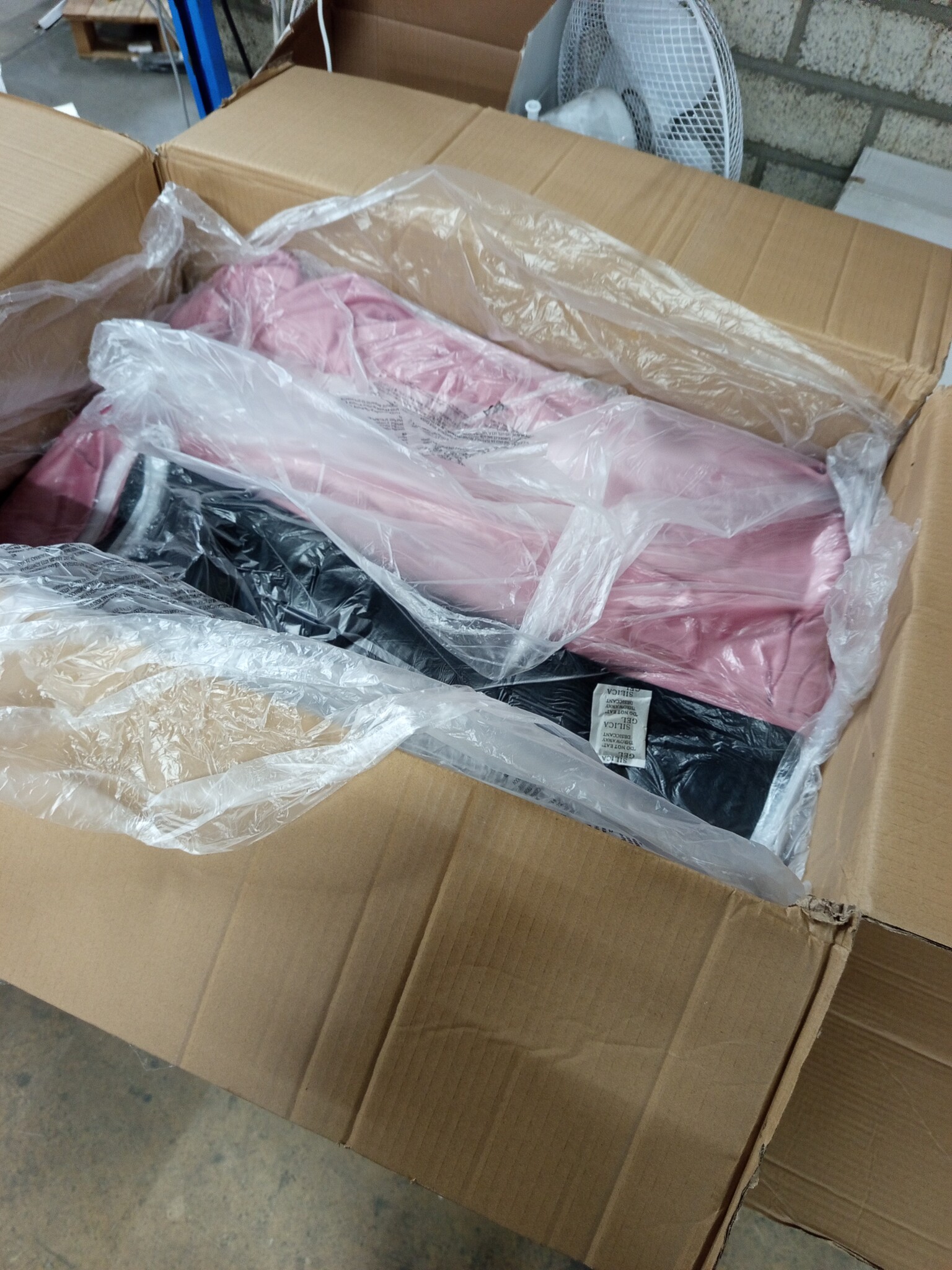 vidaXL Tweezitsbank 140cm Roze Fluweel - 55% Korting!