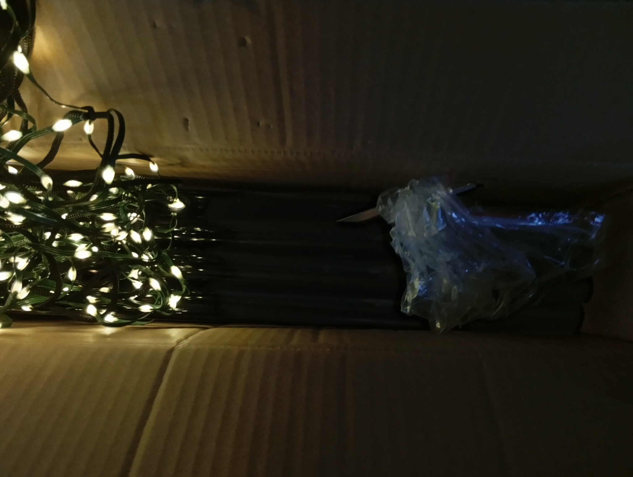 vidaXL LED-kerstboom met spikes, 500 cm, 1534 LEDs warm wit - 70% Korting!