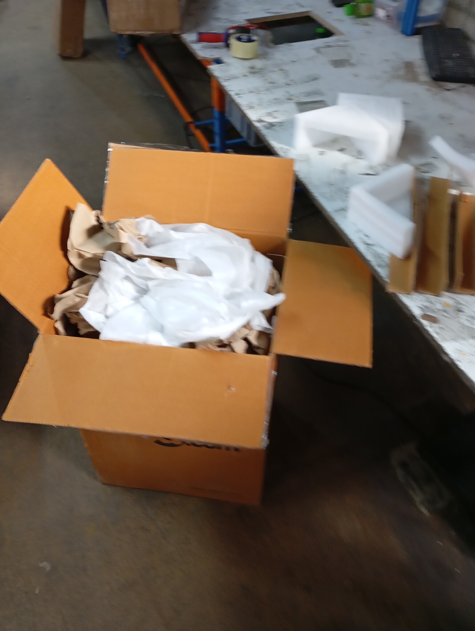 vidaXL Nachtkastje Acaciahout 40x30x60 cm - 55% Korting