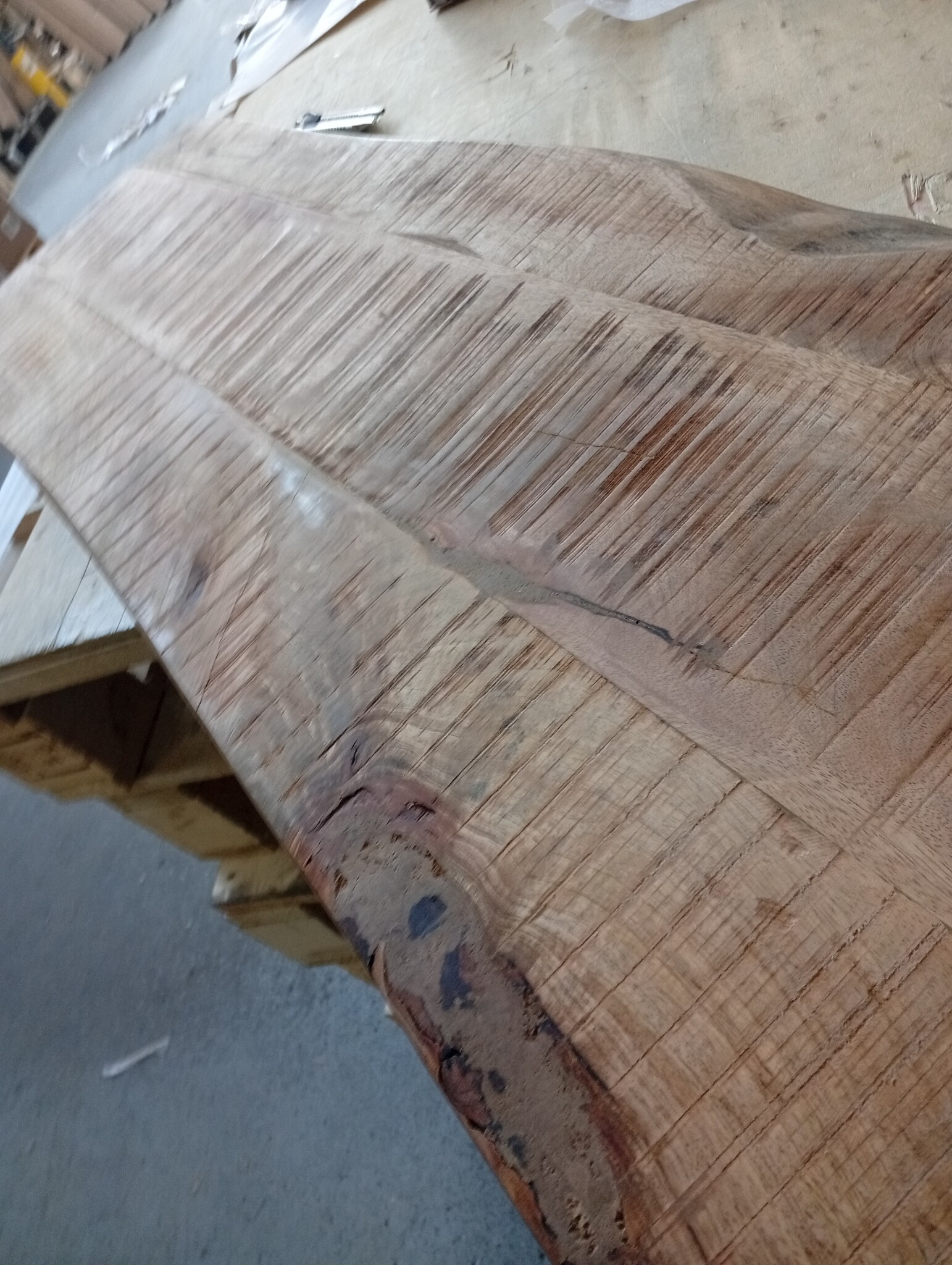 vidaXL Tafelblad Mangohout Natuurlijke Rand 120x40 cm - 55% Korting!