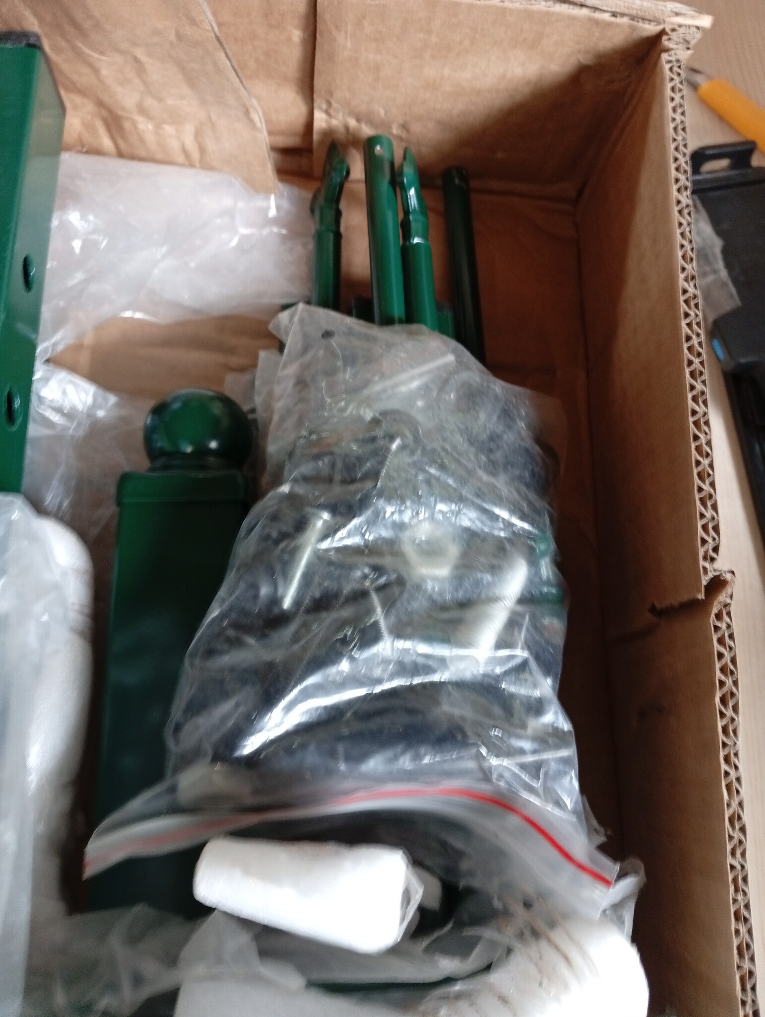 vidaXL Poort met speerpunten Staal Groen - 55% Korting