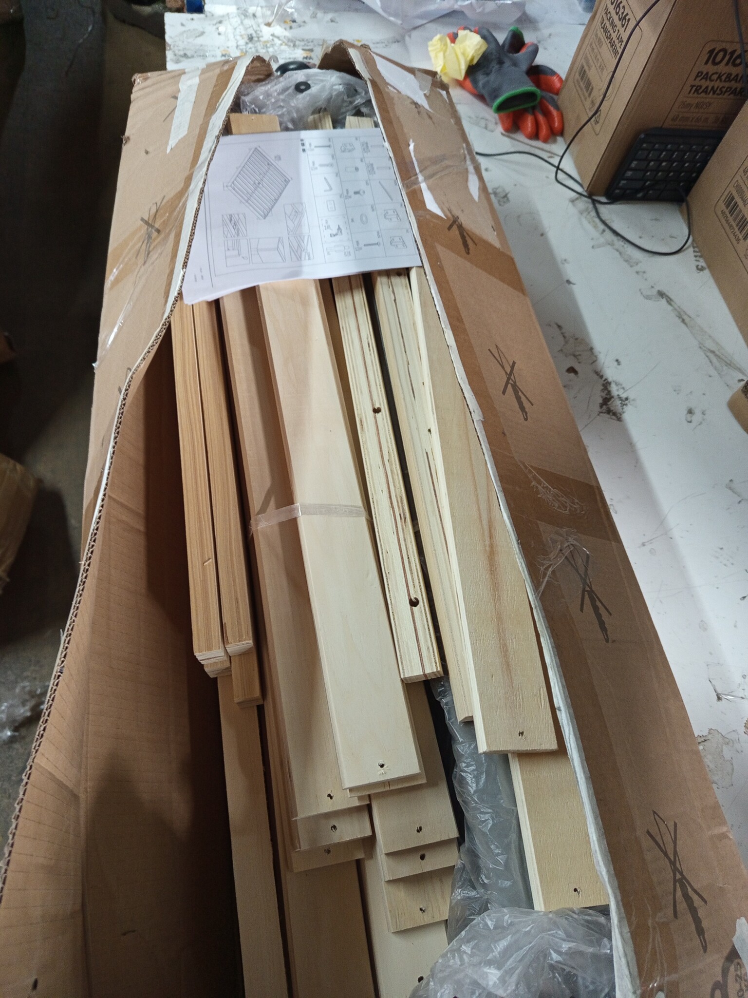 vidaXL Bedframe 140x200 cm Fluweel Lichtgrijs - 55% Korting!