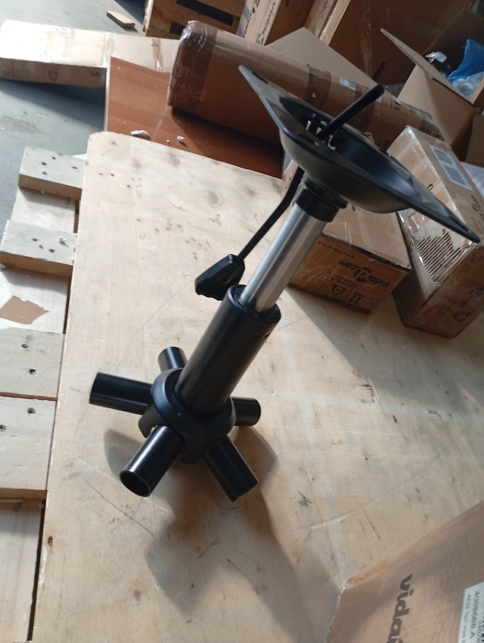 vidaXL Kantoorstoel Draaibaar Fluweel Geel - 60% Korting!