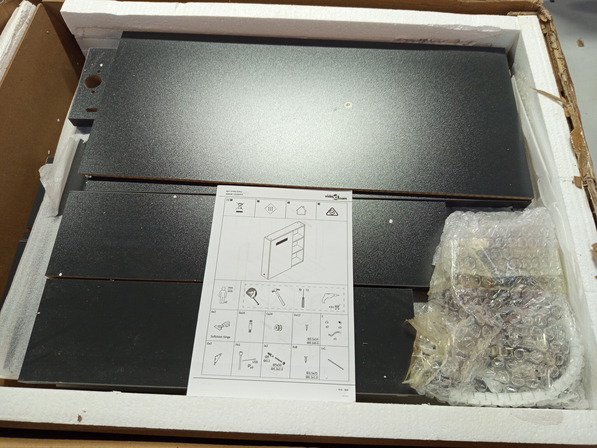 vidaXL Badkamerkast met spiegel en LED 60x13x52 cm grijs