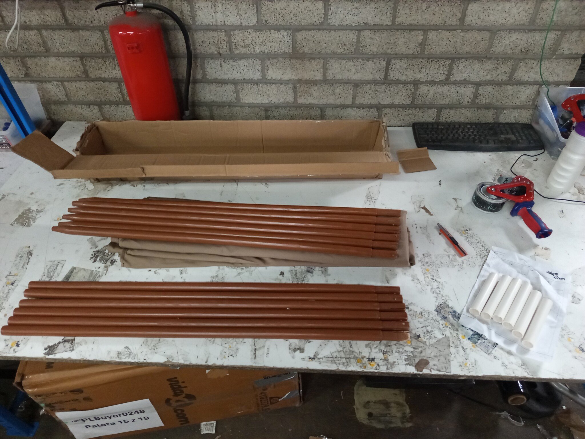 vidaXL Windscherm 5-panelen Taupe (600x160cm) - 55% Korting!