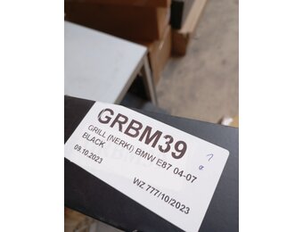 Grill BMW 1 Serie E87/E81 04-07 Mat Zwart - 40% Korting!