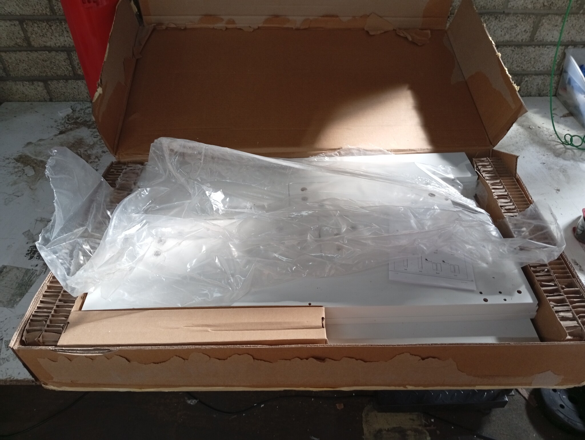 vidaXL Eettafel 140x74,5x76 cm bewerkt hout wit