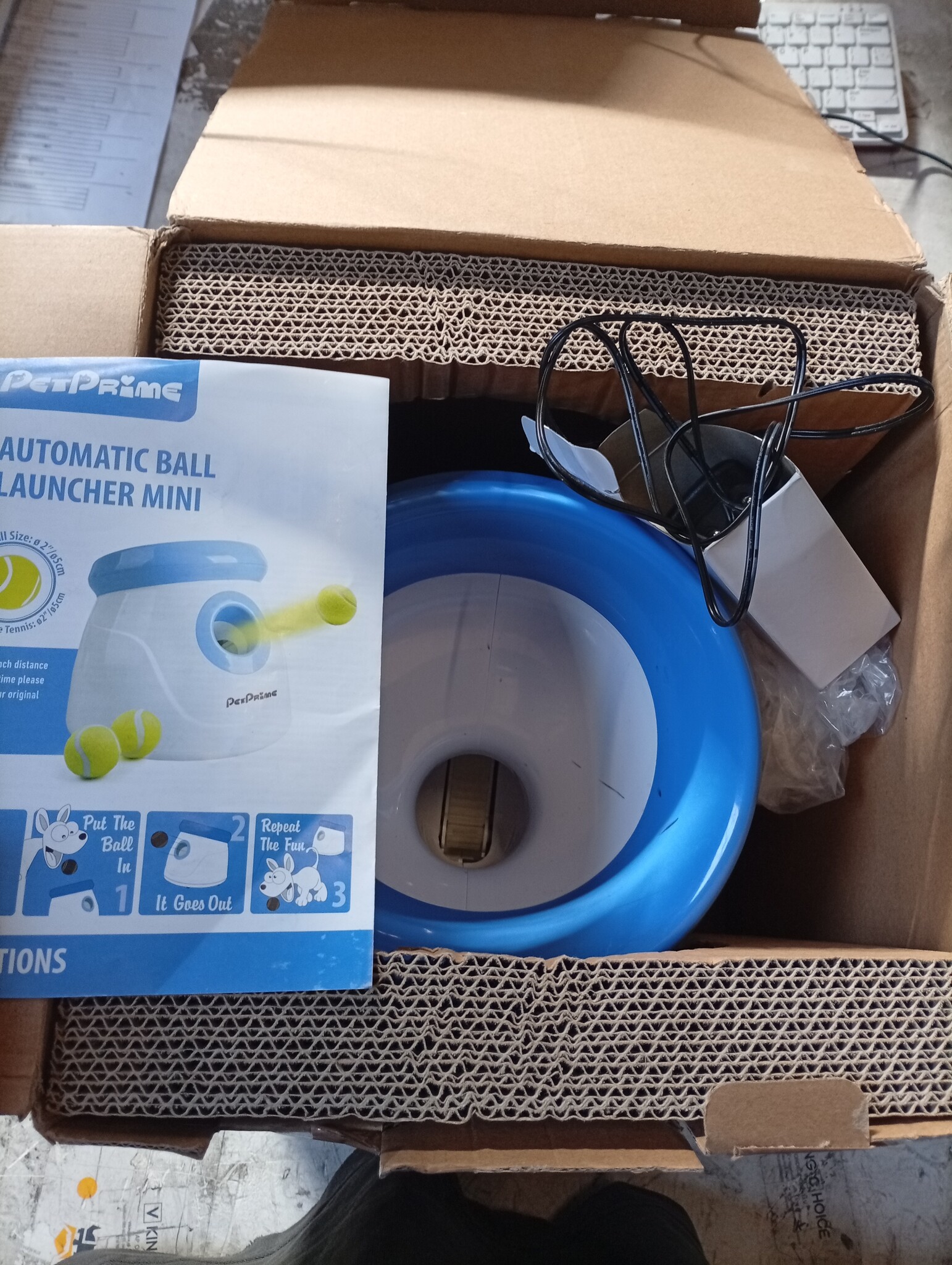 Pet Prime Automatic Ball Thrower, Dog Ball, Interactive Ball Throwing Machine, 3 Tennis Balls Included, for Small Dogs, Mini Style (White)