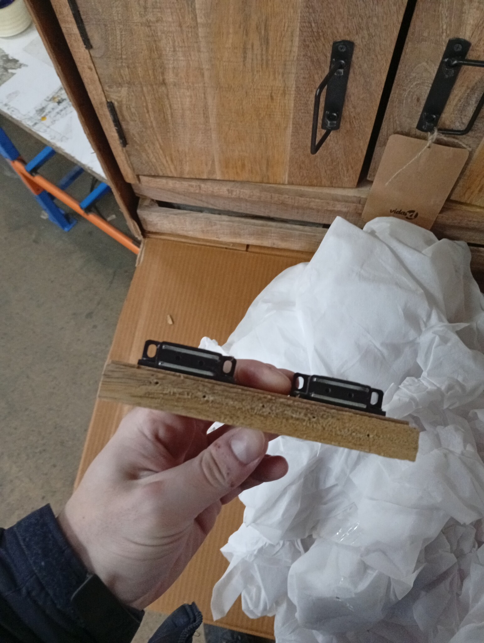 vidaXL Boekenkast met Deuren - Bruin/Metaal (60% KORTING)