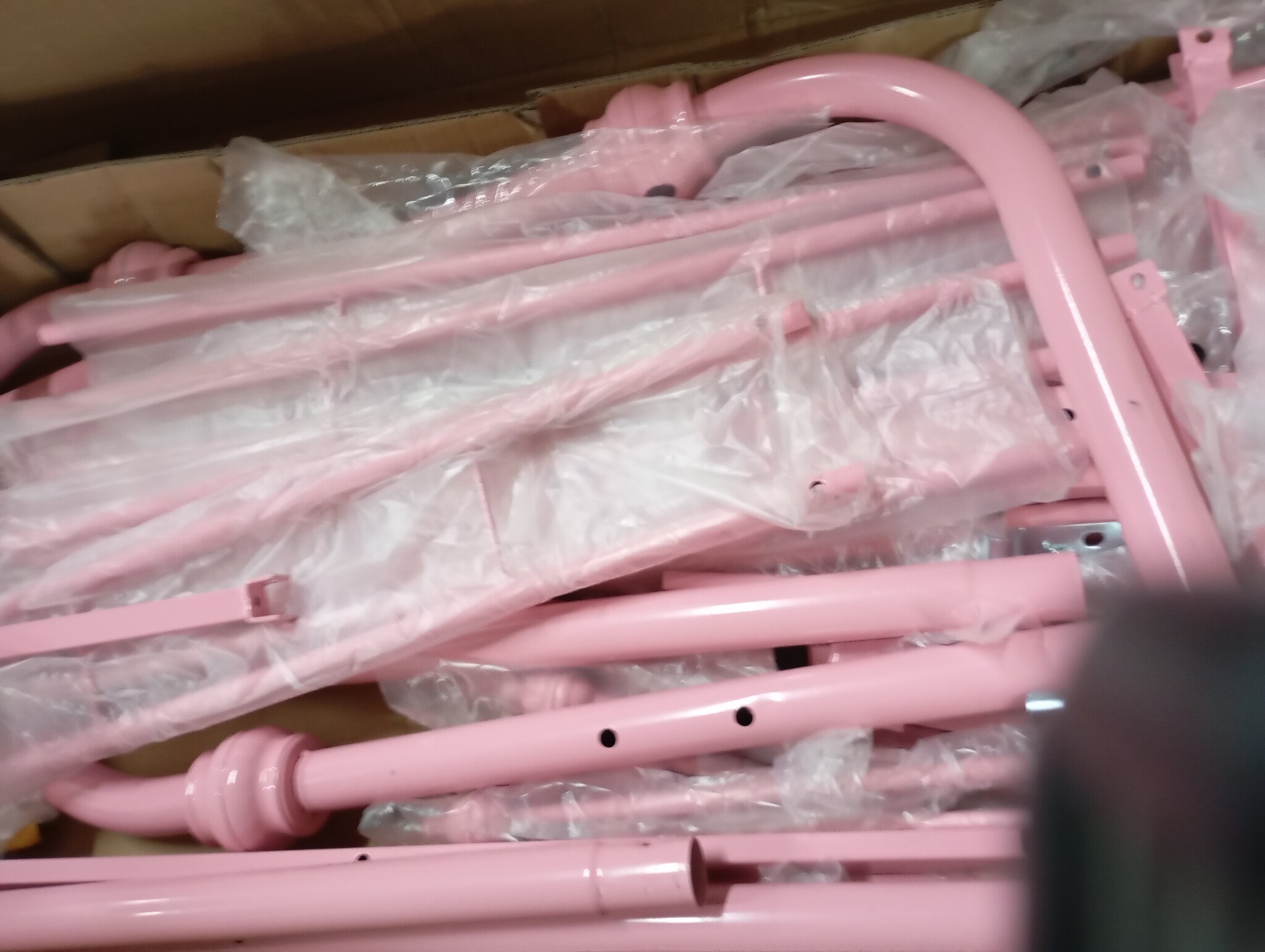 vidaXL Roze Metalen Bedframe 140x200 cm - Nu 55% Korting!