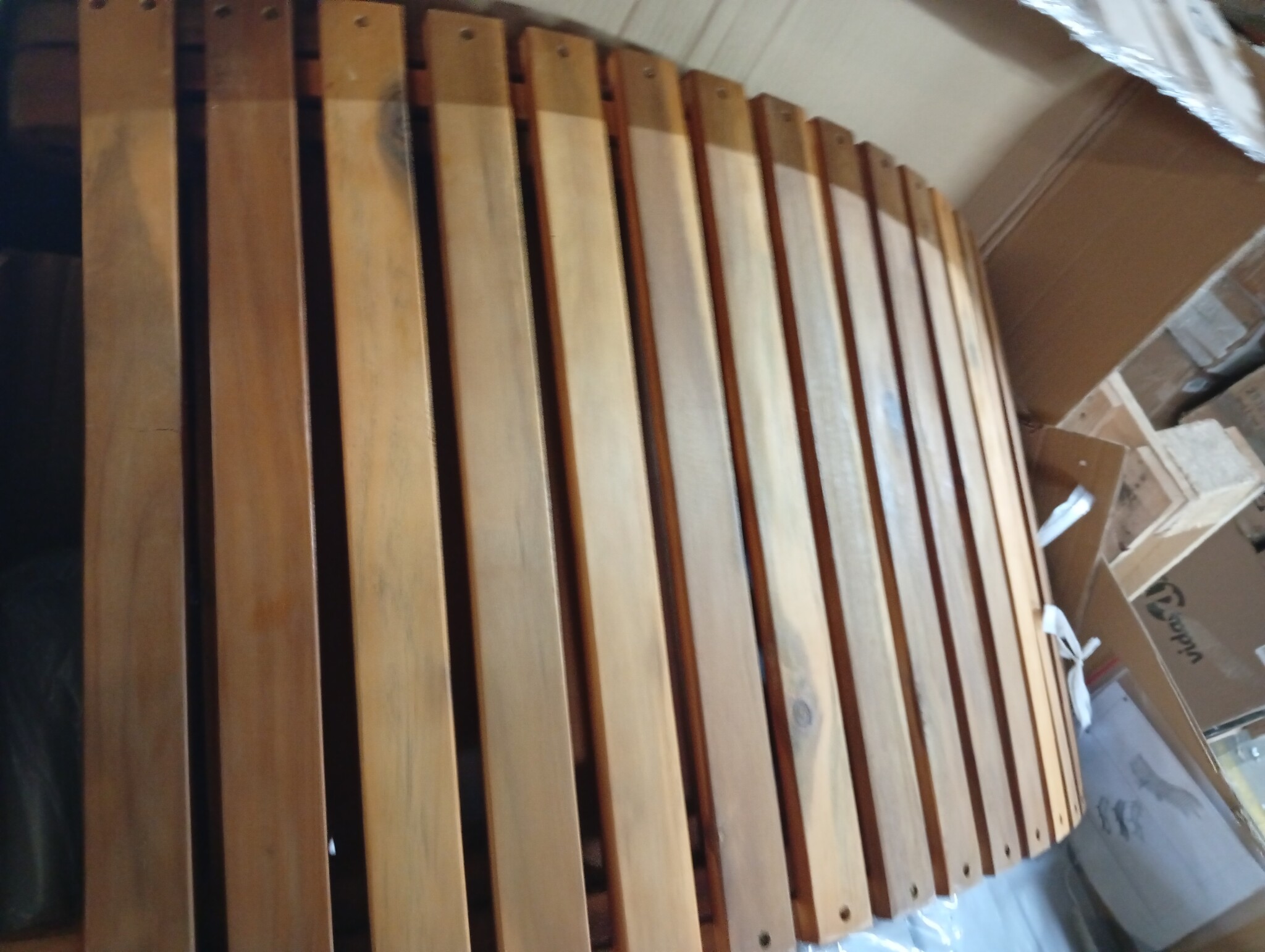 vidaXL Ligbed met kussen Lichtgrijs 184 x 55 x 64cm Massief acaciahout