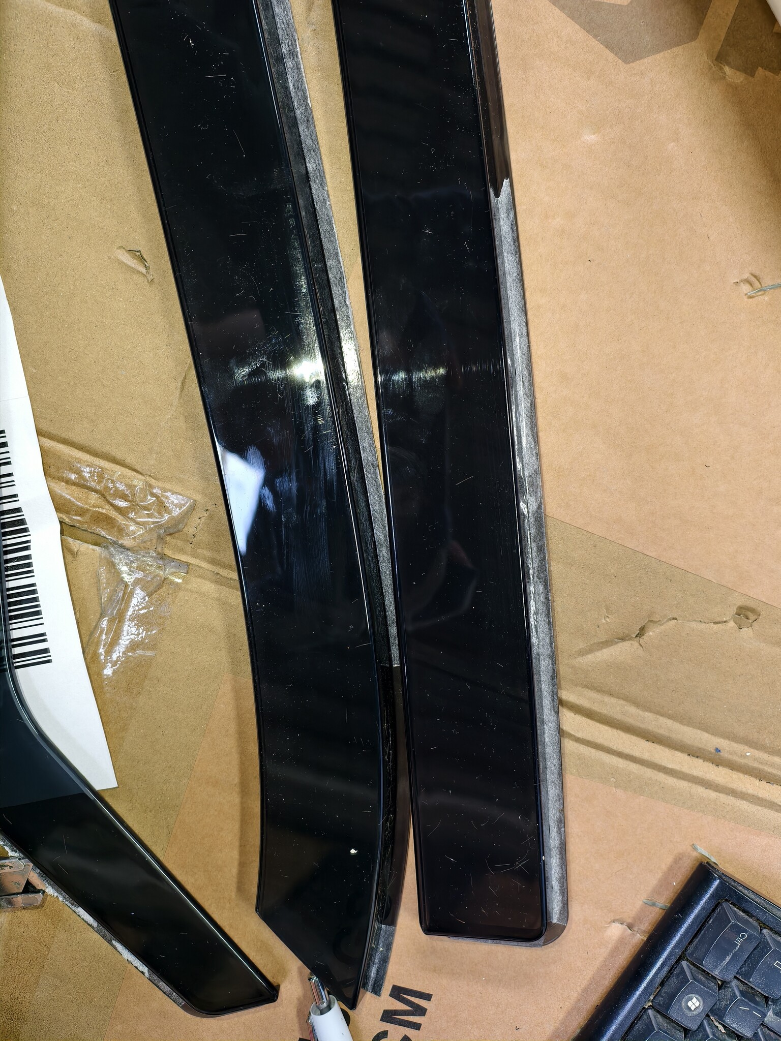 Zijwindschermen VW Bus T5 T6 (vanaf 03) - Zwarte Rook - 60% Korting