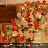Fielegen 2 Pack 60LED Bloem Rose Vine String Lights, 20ft Batterij Aangedreven Kunstmatige Rose Bloem Garland Fairy Lights voor Valentijnsdag Bruiloft Verjaardag Party Slaapkamer Home Garden Decor