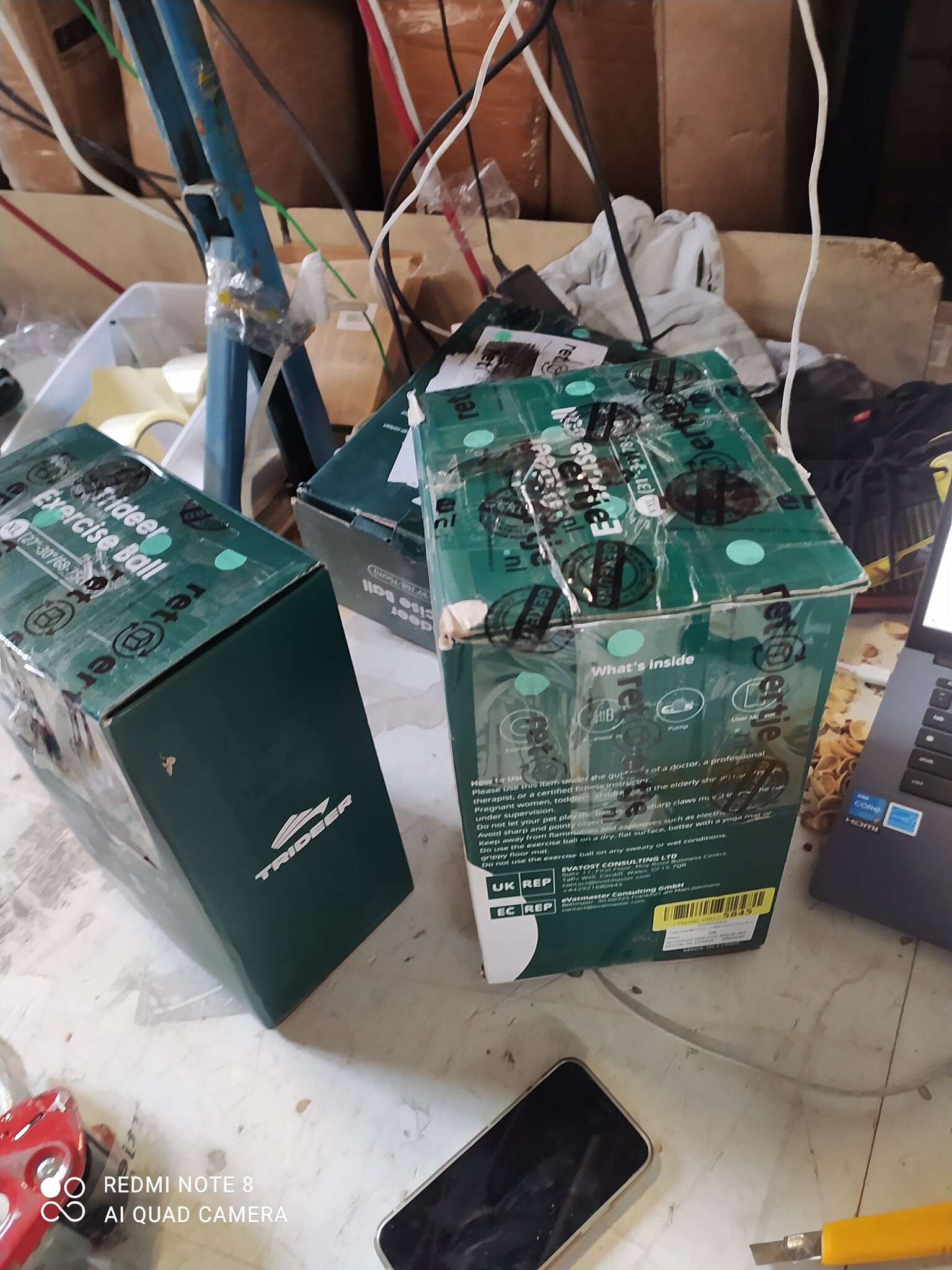 Trideer Thick Exercise Ball, Anti-Burst Pilates Ball, 45-85 cm Sitting Ball, Office, for Balance, Yoga as Fitness Small Appliances and Balance Chair in the Gym Home Office (XL (68-75 cm), Black)