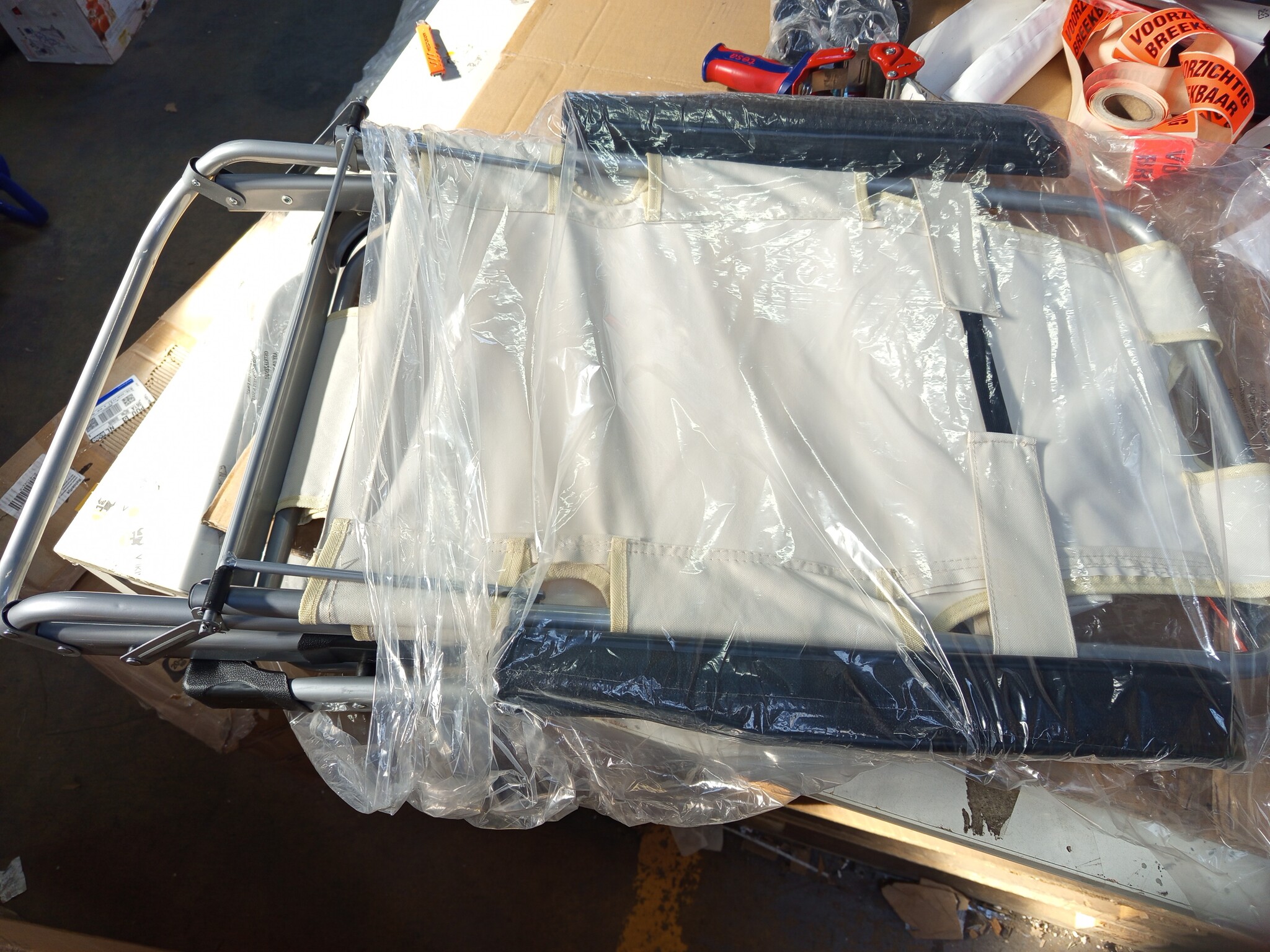 Tuin ligstoel 2in1 met hoofdsteun - Beige kleur - Tuinstoel