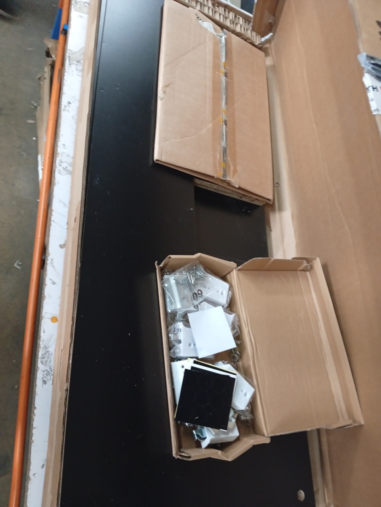 VidaXL TV-meubel met LED 40,5x30x102 cm Zwart - 43% Korting!