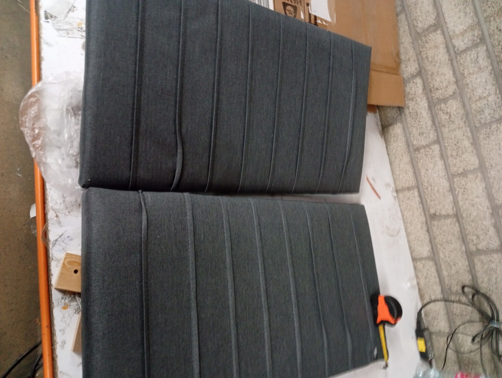 vidaXL Hoofdborden 2 st 72x5x78/88 cm stof donkergrijs