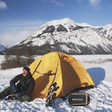 SOULOUT Sleeping Bag 3-4 Season Warm Weather and Winter, Lightweight, Waterproof – Great for Adults & Kids - Excellent Camping Gear Equipment, Traveling, and Outdoor Activities