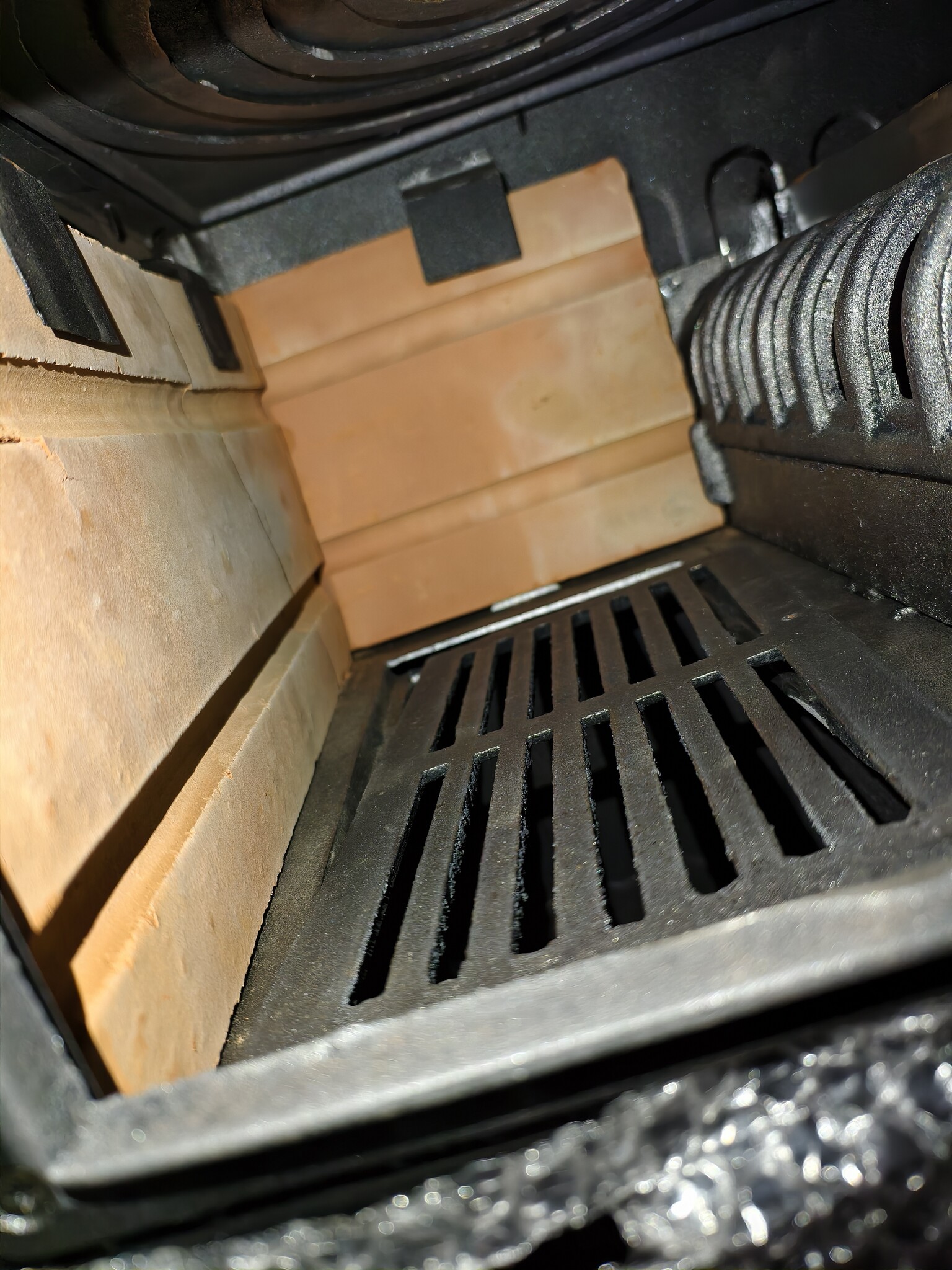 Houtfornuis - houtkachel - zwart - 7,85 kW - verwarmt tot 55 m²