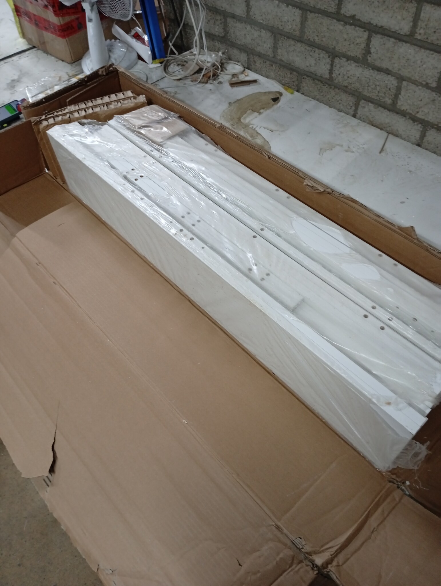 vidaXL Hoofdeinde LED Wit (220cm) - Direct 53% Korting!