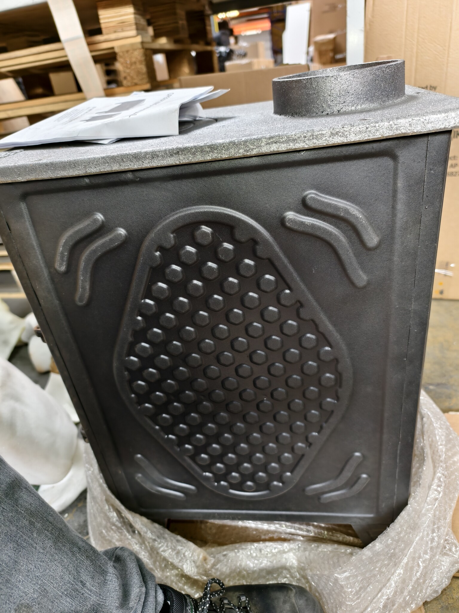 Houtfornuis - houtkachel - zwart - 5,5 kW - verwarmt tot 50 m²