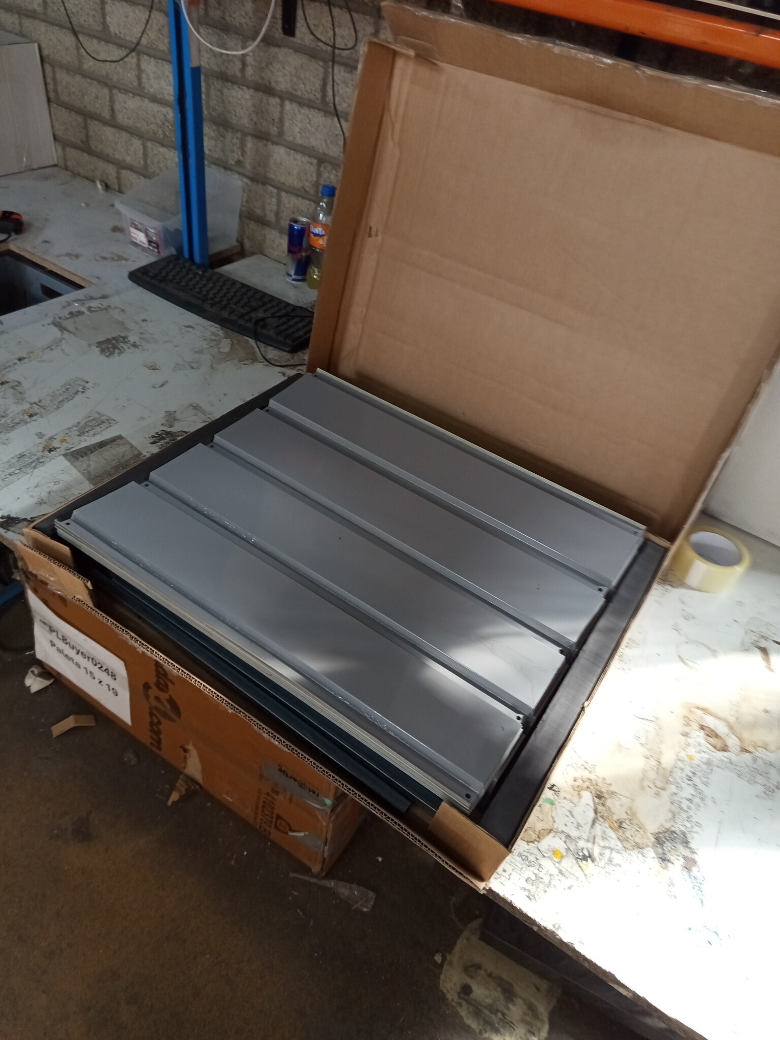 vidaXL Hondenhok Grijs - 54% Korting!