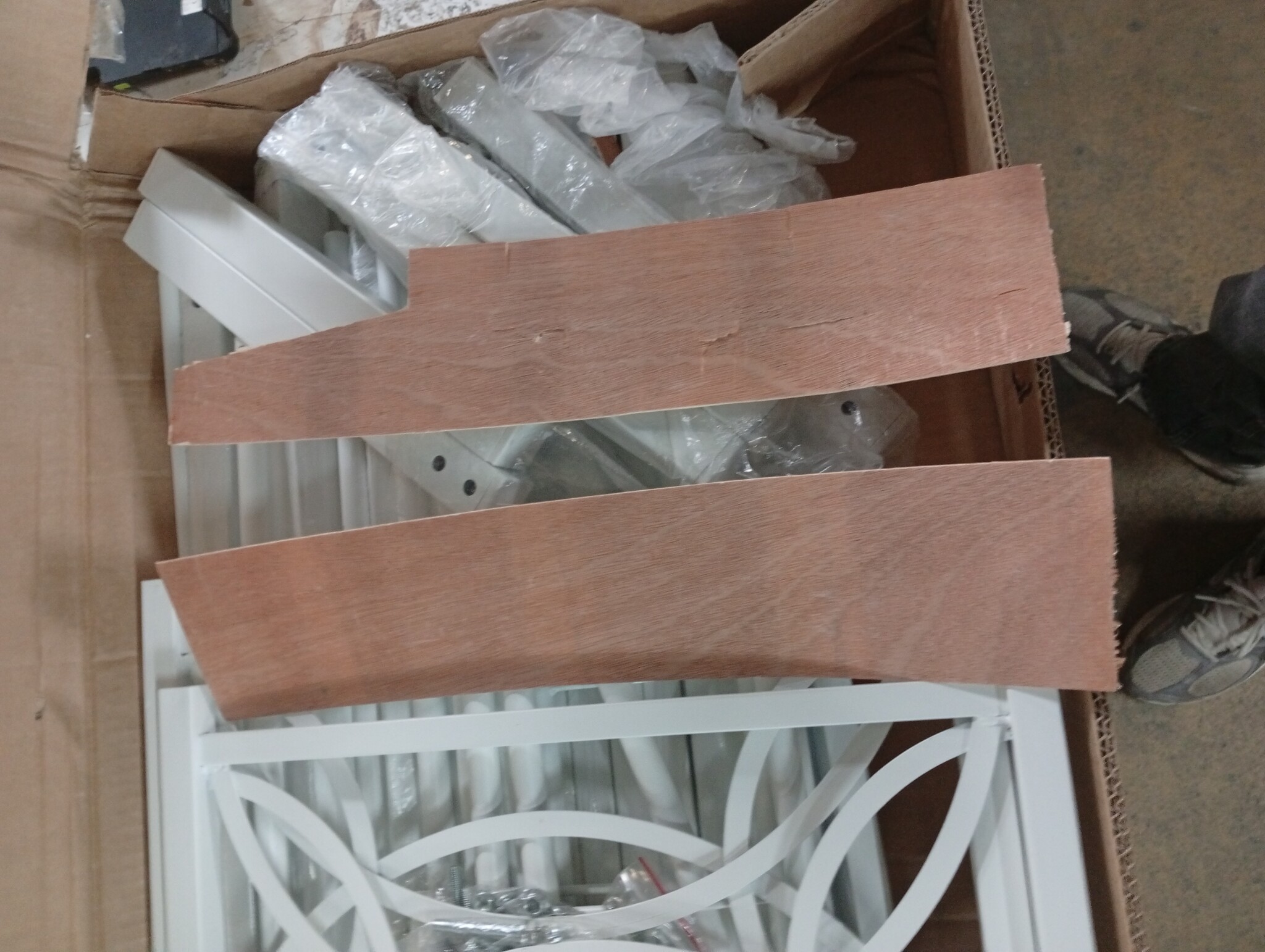 vidaXL Bedframe met hoofdbord metaal wit 120x200 cm