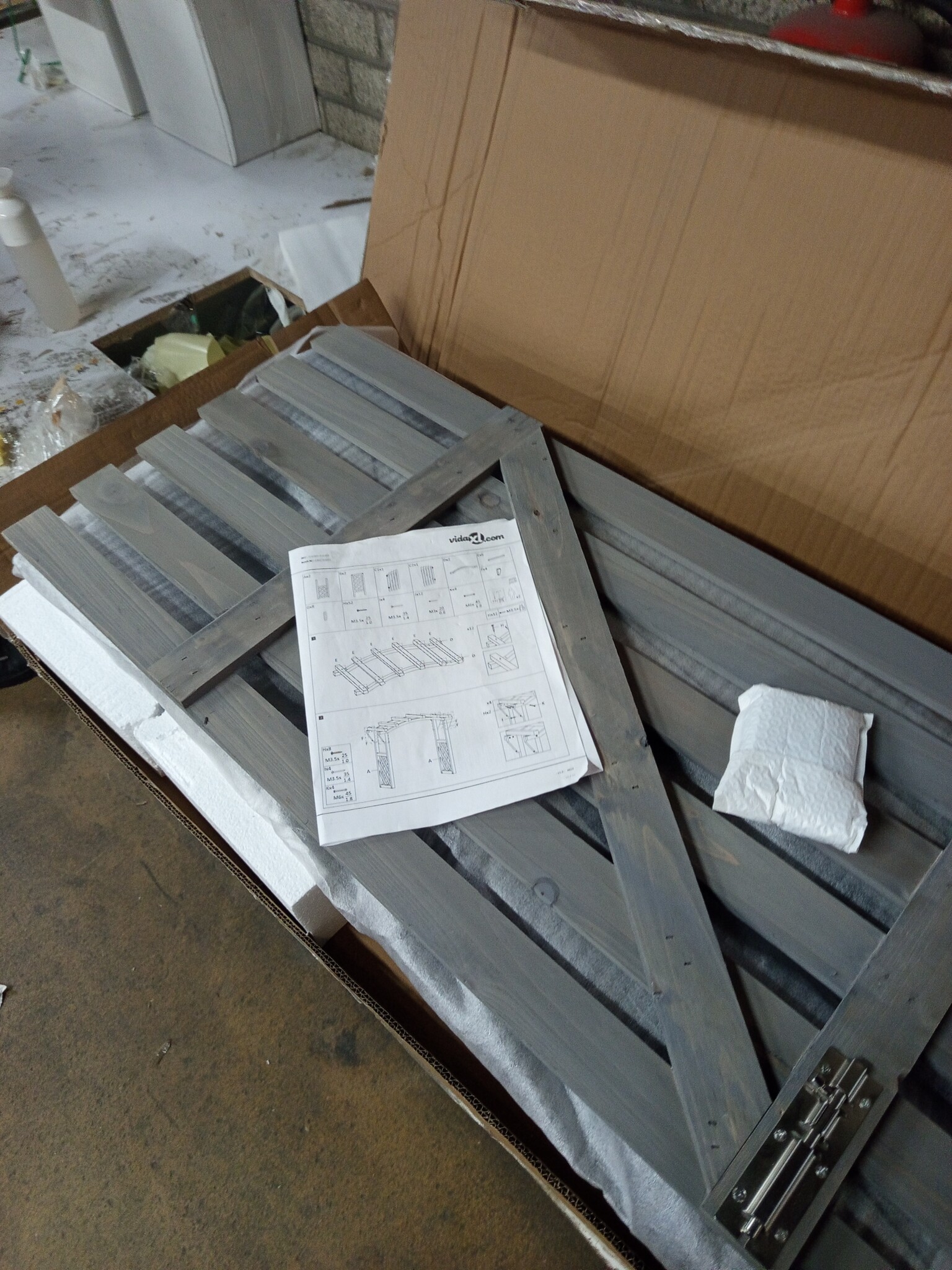 vidaXL Pergola met poort - 54% Korting - Grijs Vurenhout