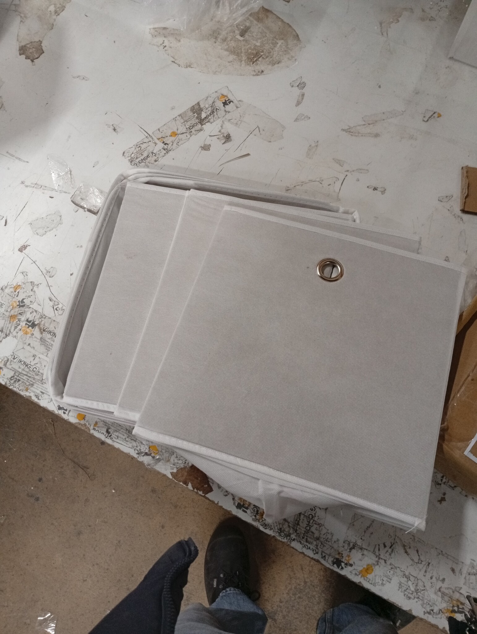 vidaXL Opbergboxen met deksel 4 st 32x32x32 cm stof wit