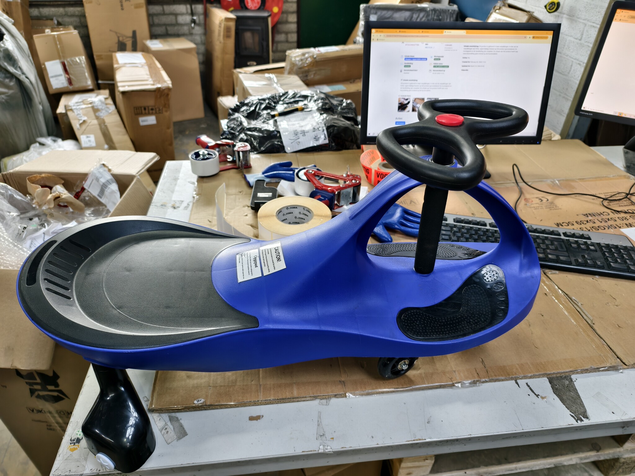 Blauwe Wiebelauto met LED Wielen - 57% Korting!