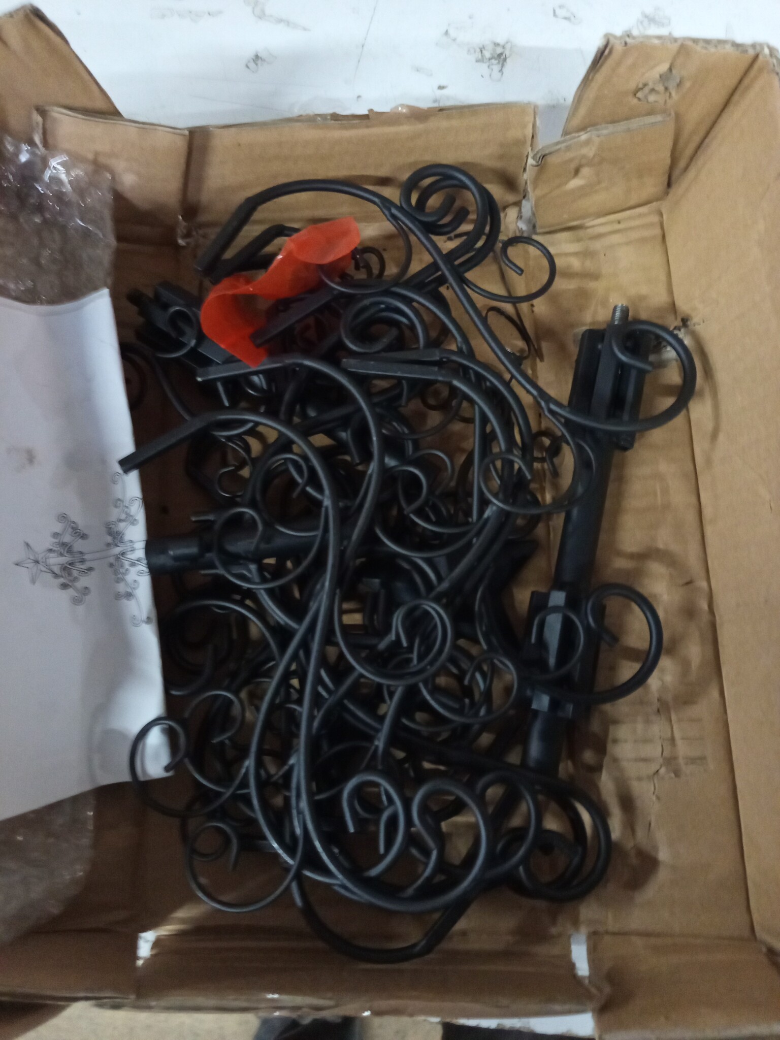 Metalen Kerstboom met Standaard - Zwart, 60 cm (73% Korting!)