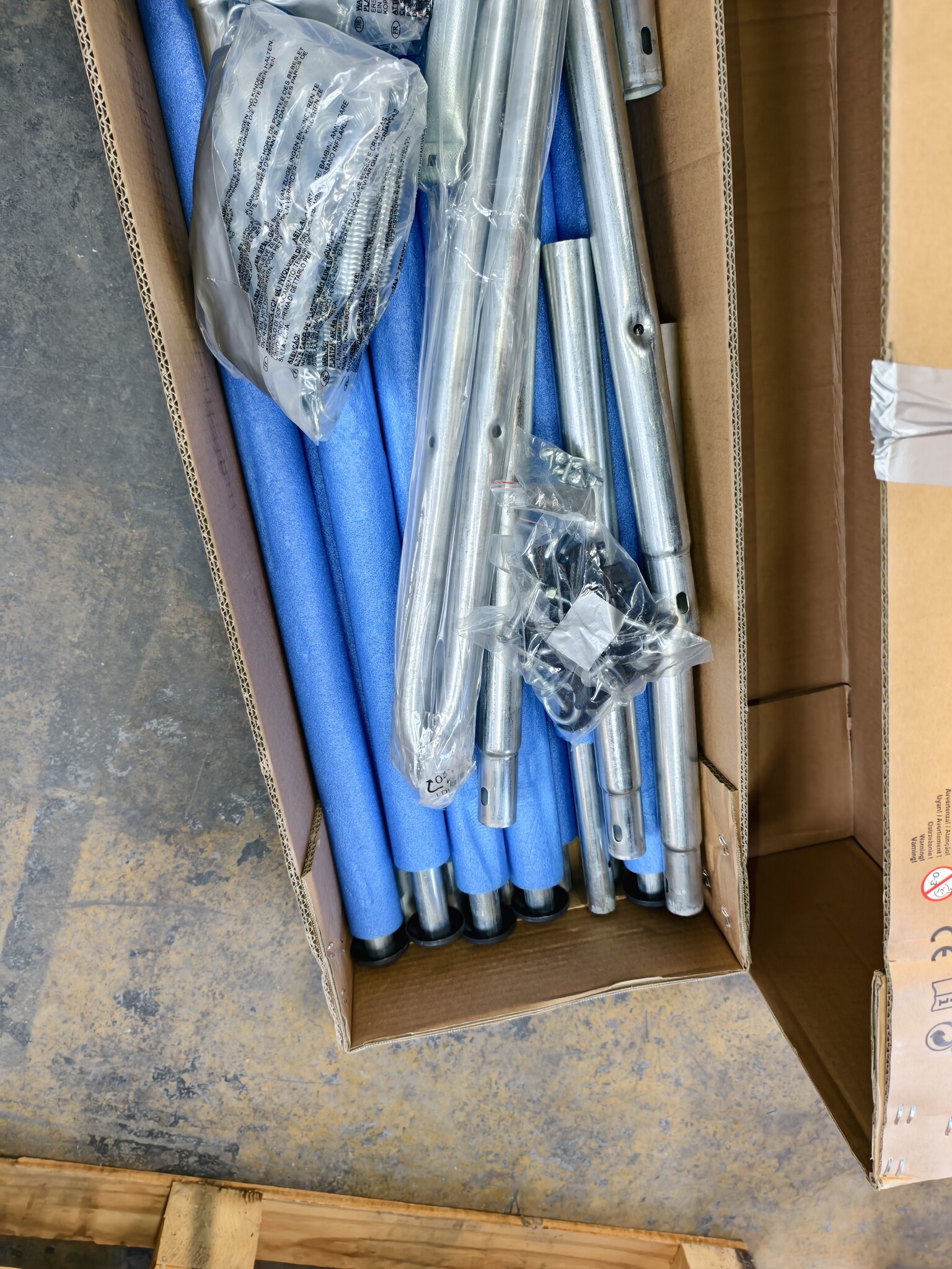 Trampoline 305 cm met Net & Ladder - Blauw - 54% Korting!