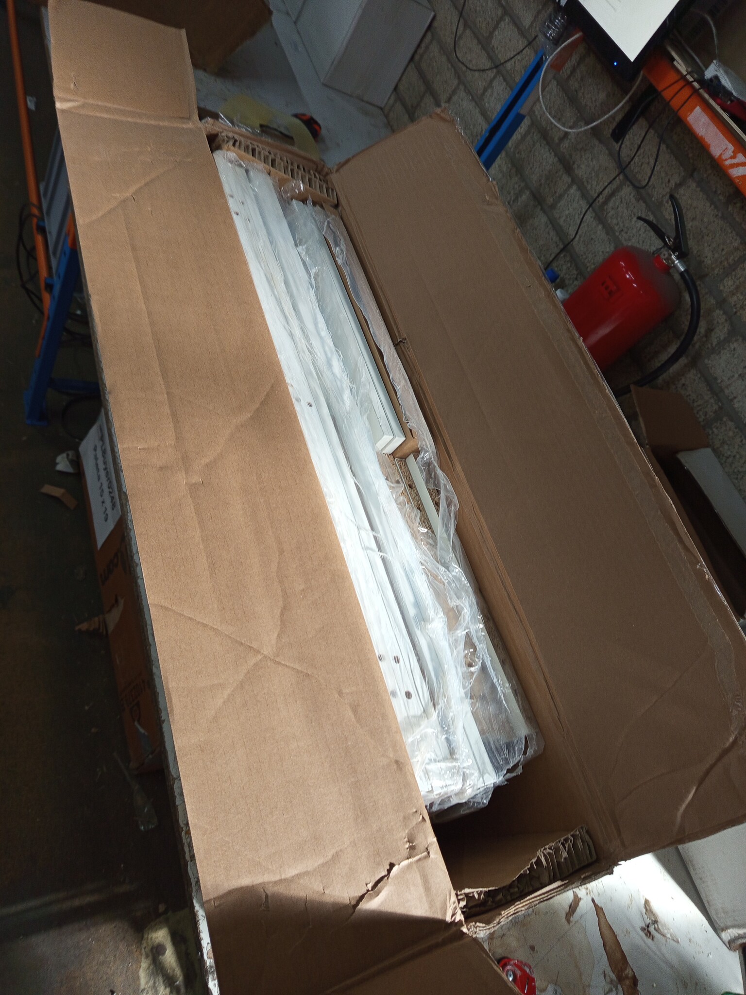 VidaXL TV-meubel Wit met LED (160cm) - 63% Korting!