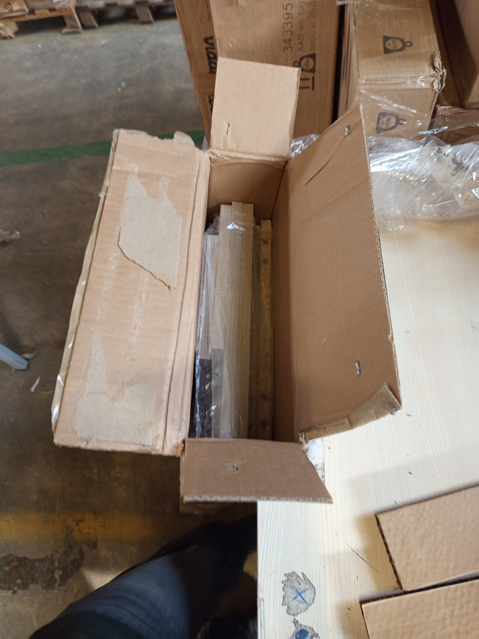 vidaXL Tv-meubel met LED-verlichting 100x35x40 cm sonoma eikenkleurig