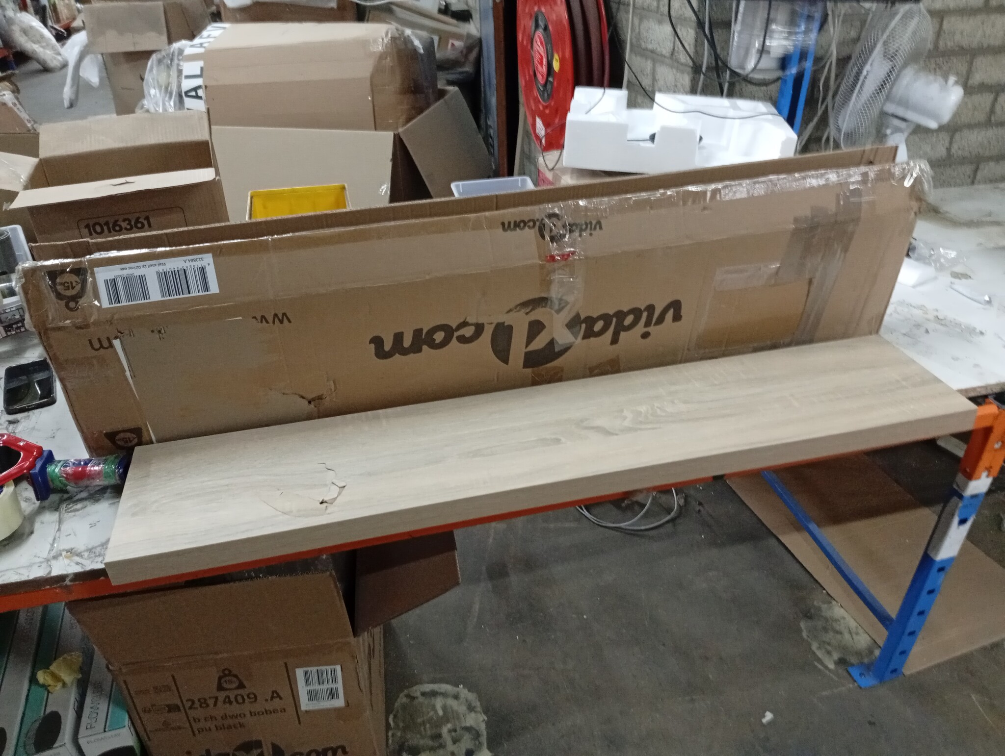 vidaXL Wandschappen zwevend 2 st 120x23,5x3,8 cm MDF eikenkleurig