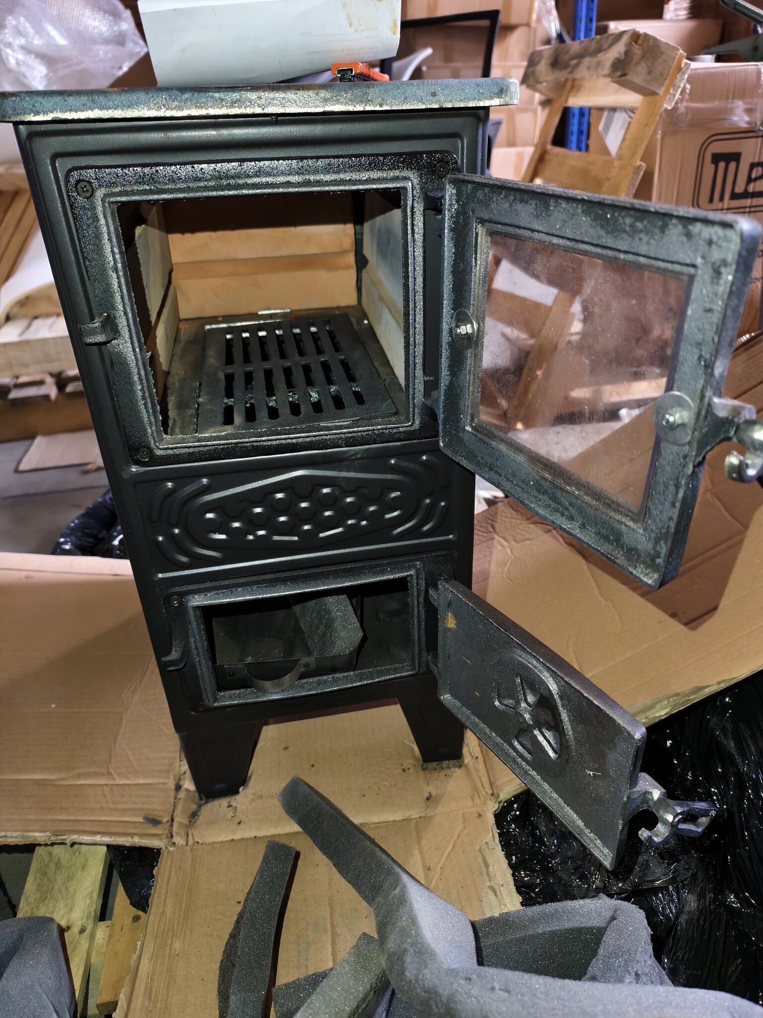 Houtfornuis Zwart 5,5 kW - 59% Korting! Verwarmt 50m²