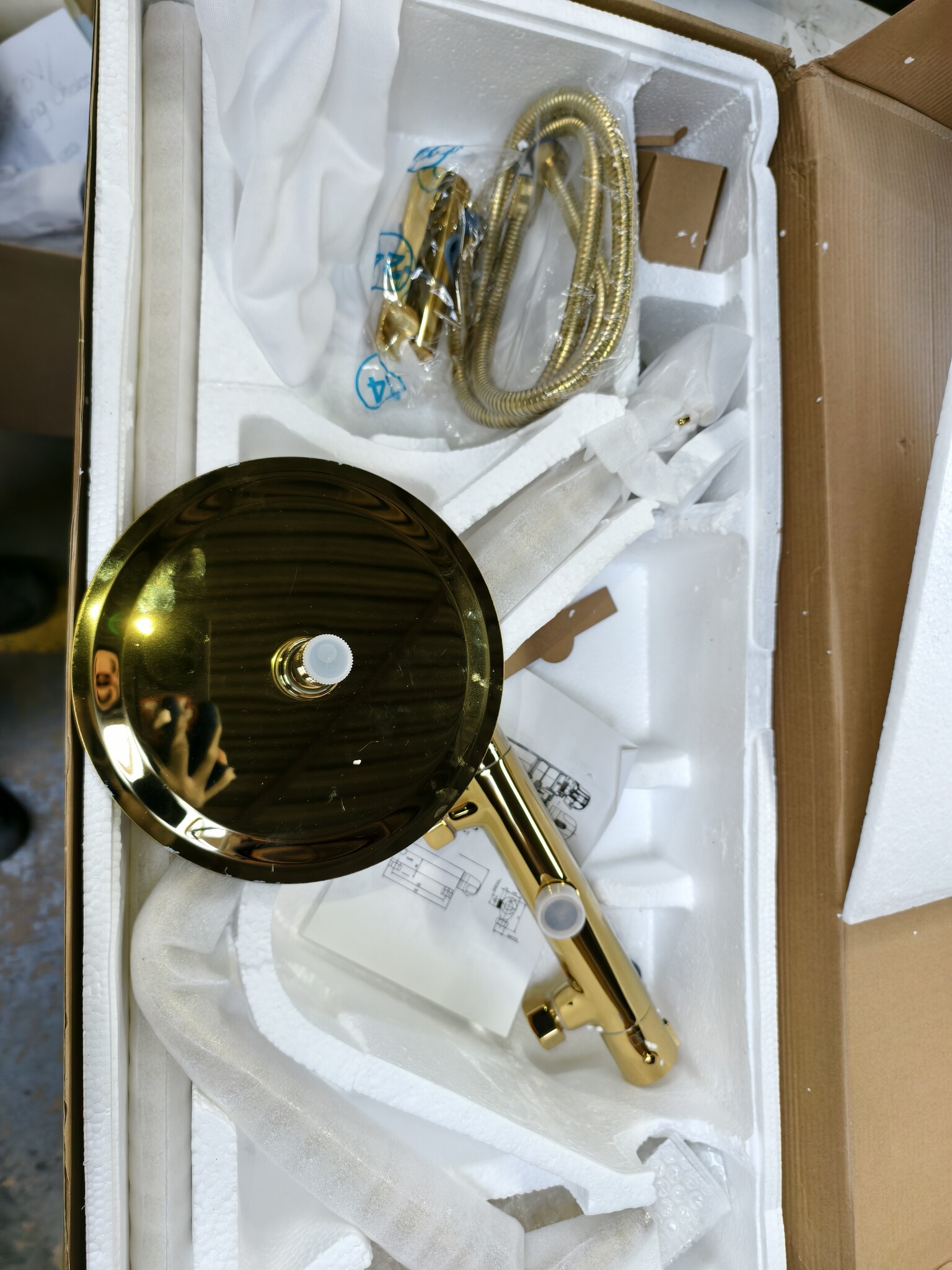 Regendoucheset Goud Thermostaatkraan 25cm - 39% Korting!